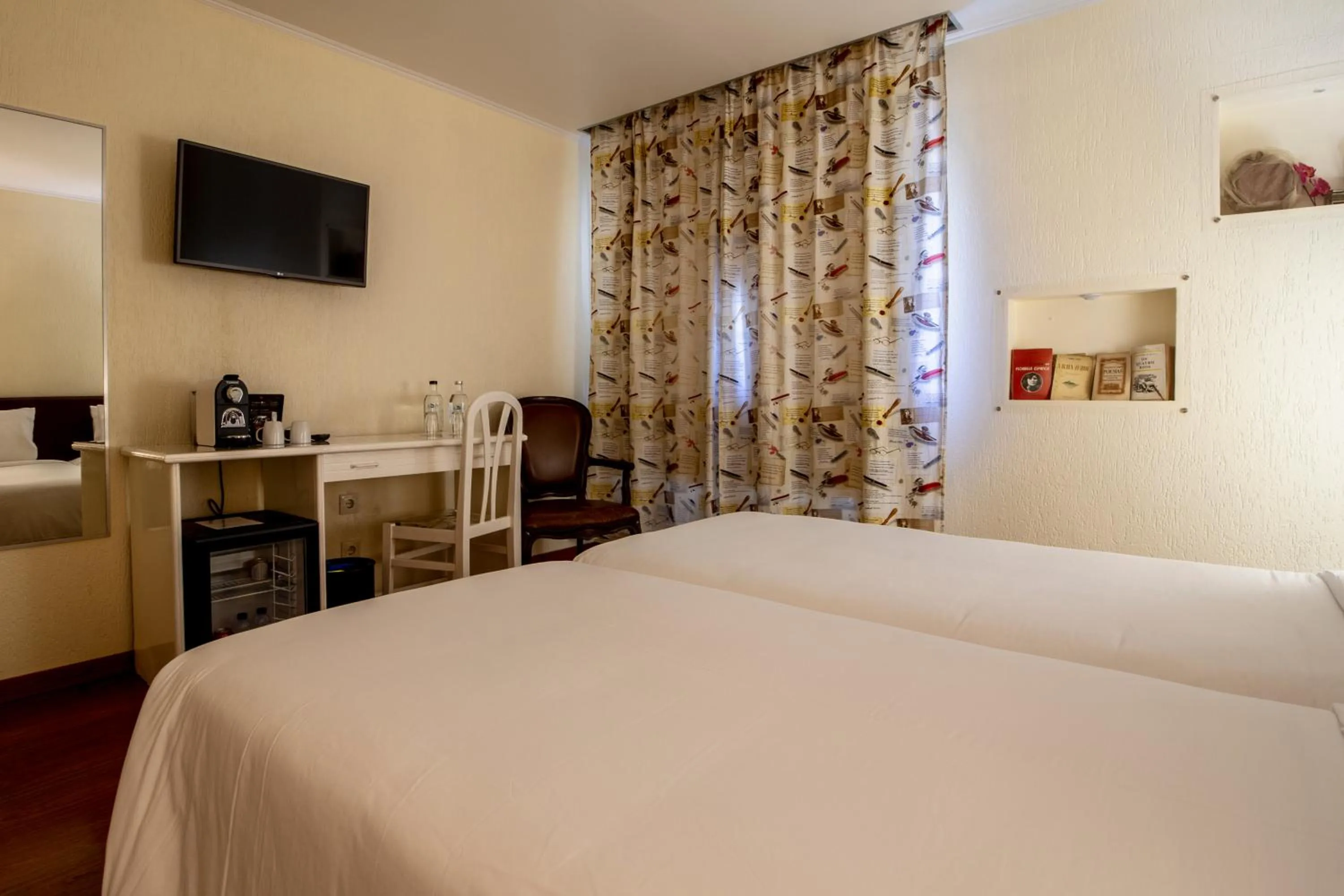 Bedroom, Bed in Hotel A.S. Lisboa