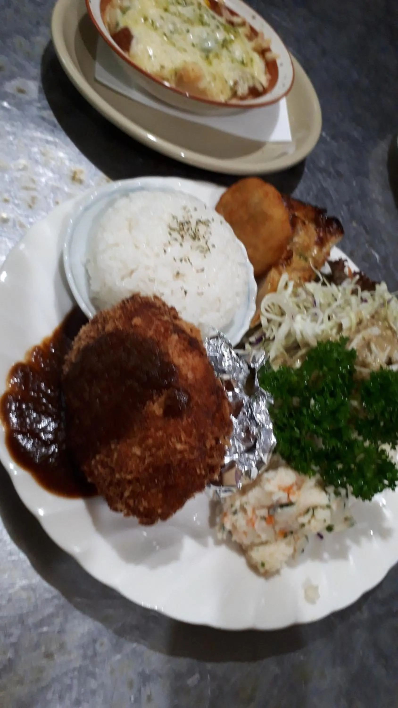 Restaurant/places to eat in Bistare Kana