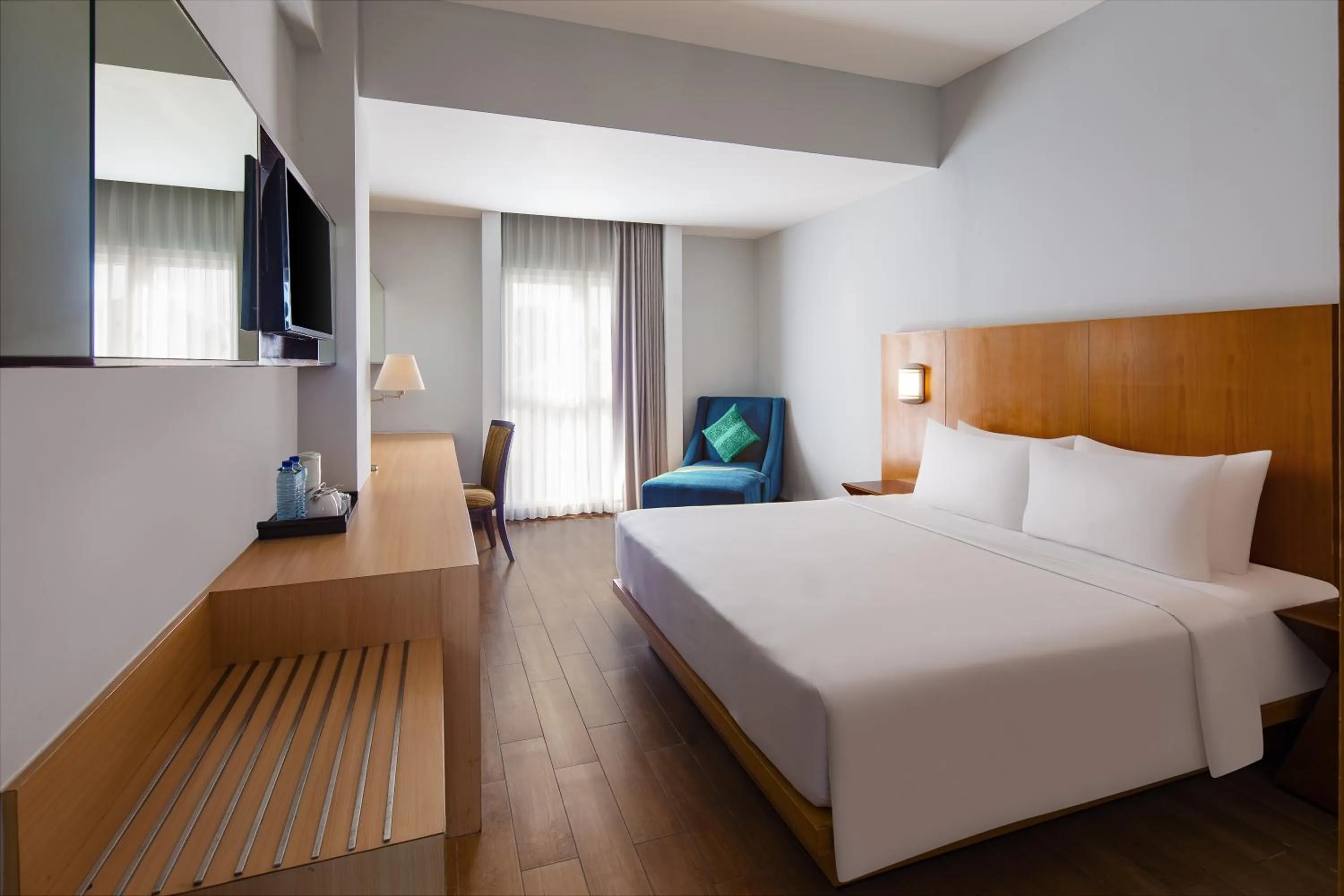 Bedroom, Bed in Hotel Santika Mataram