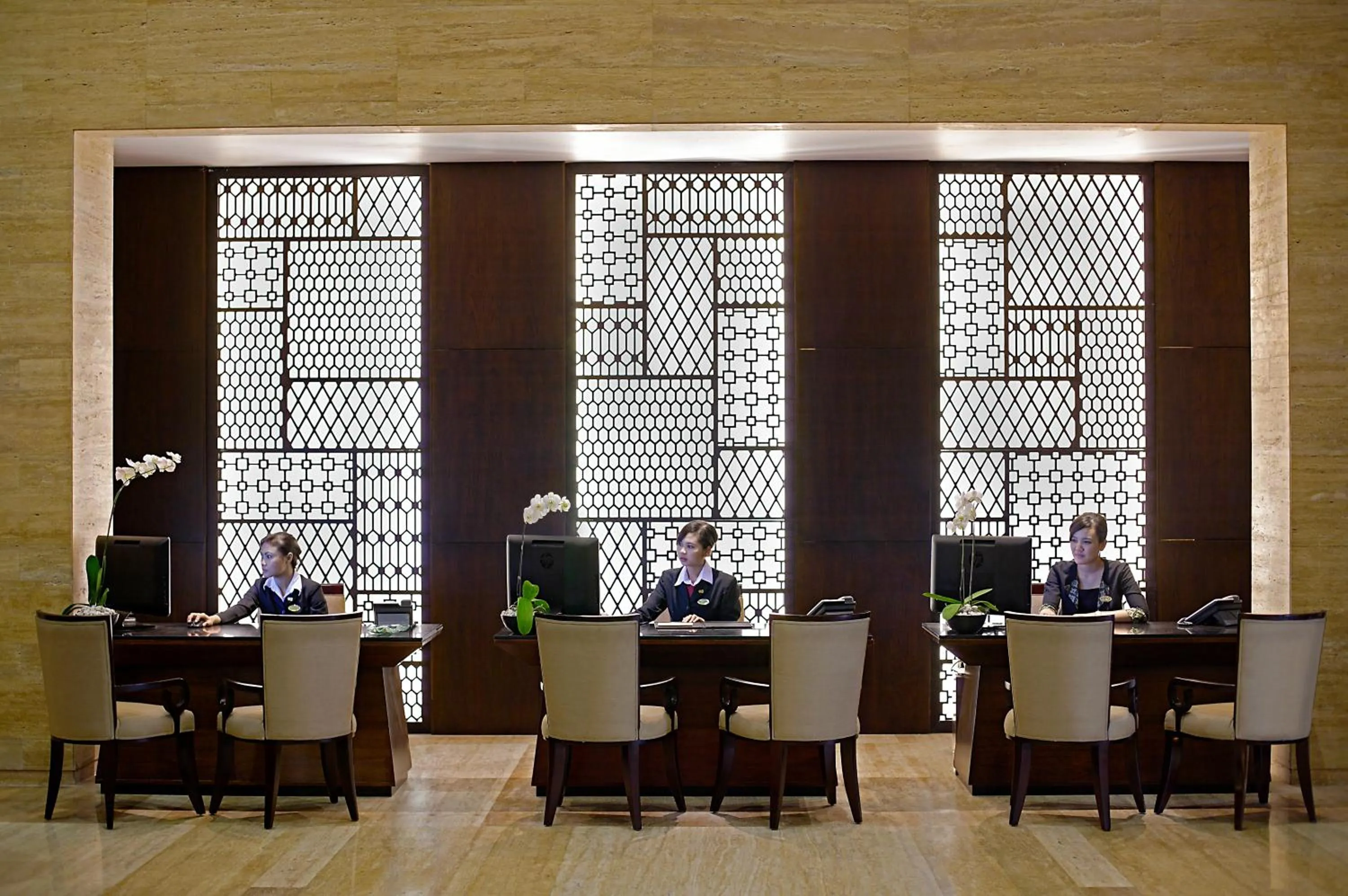 Lobby or reception in Hotel Santika Mataram