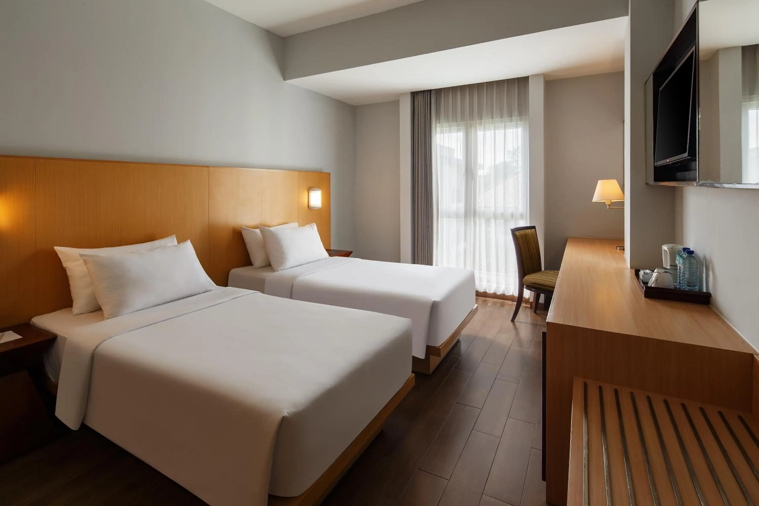 Bedroom, Bed in Hotel Santika Mataram