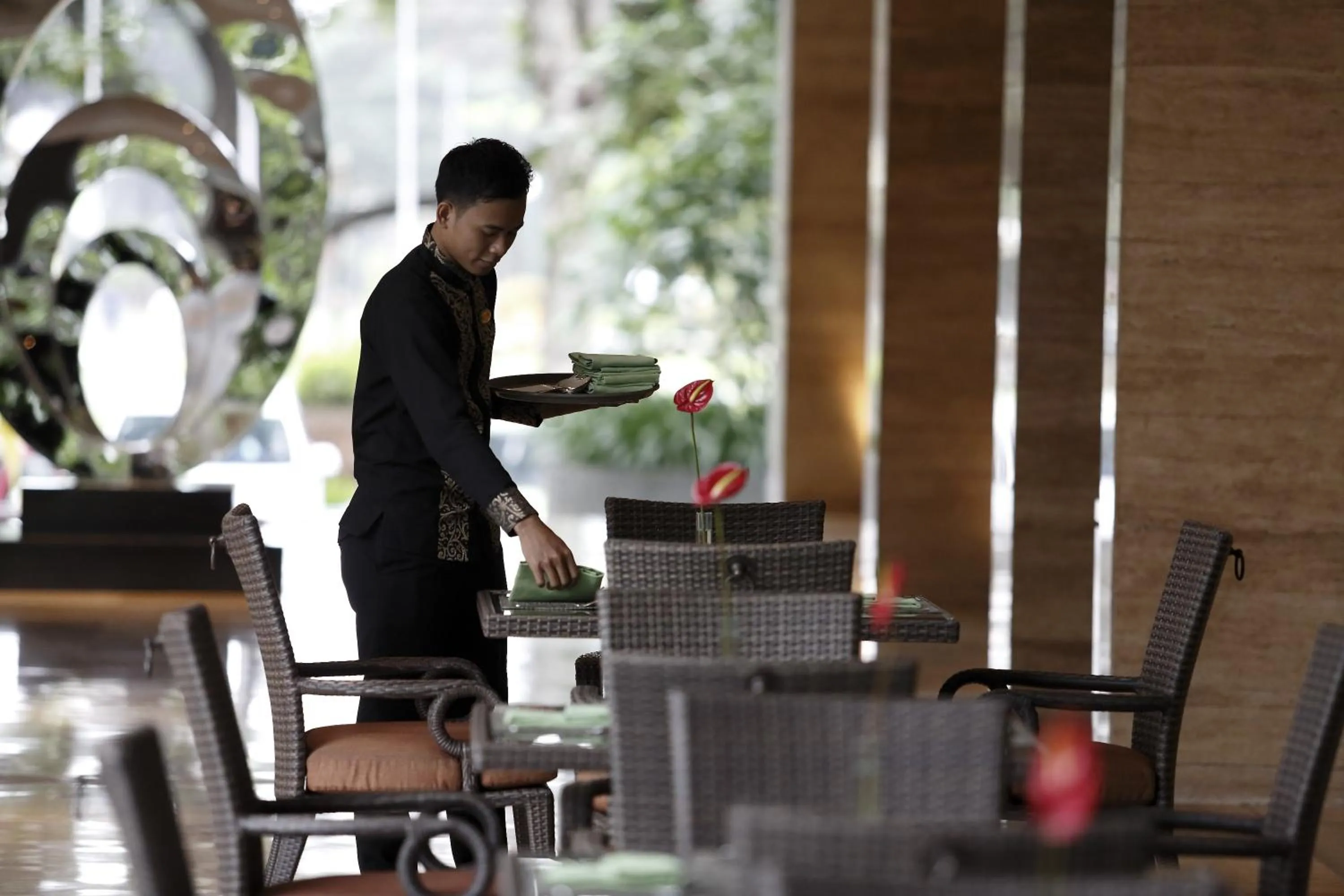 Restaurant/places to eat in Hotel Santika Mataram