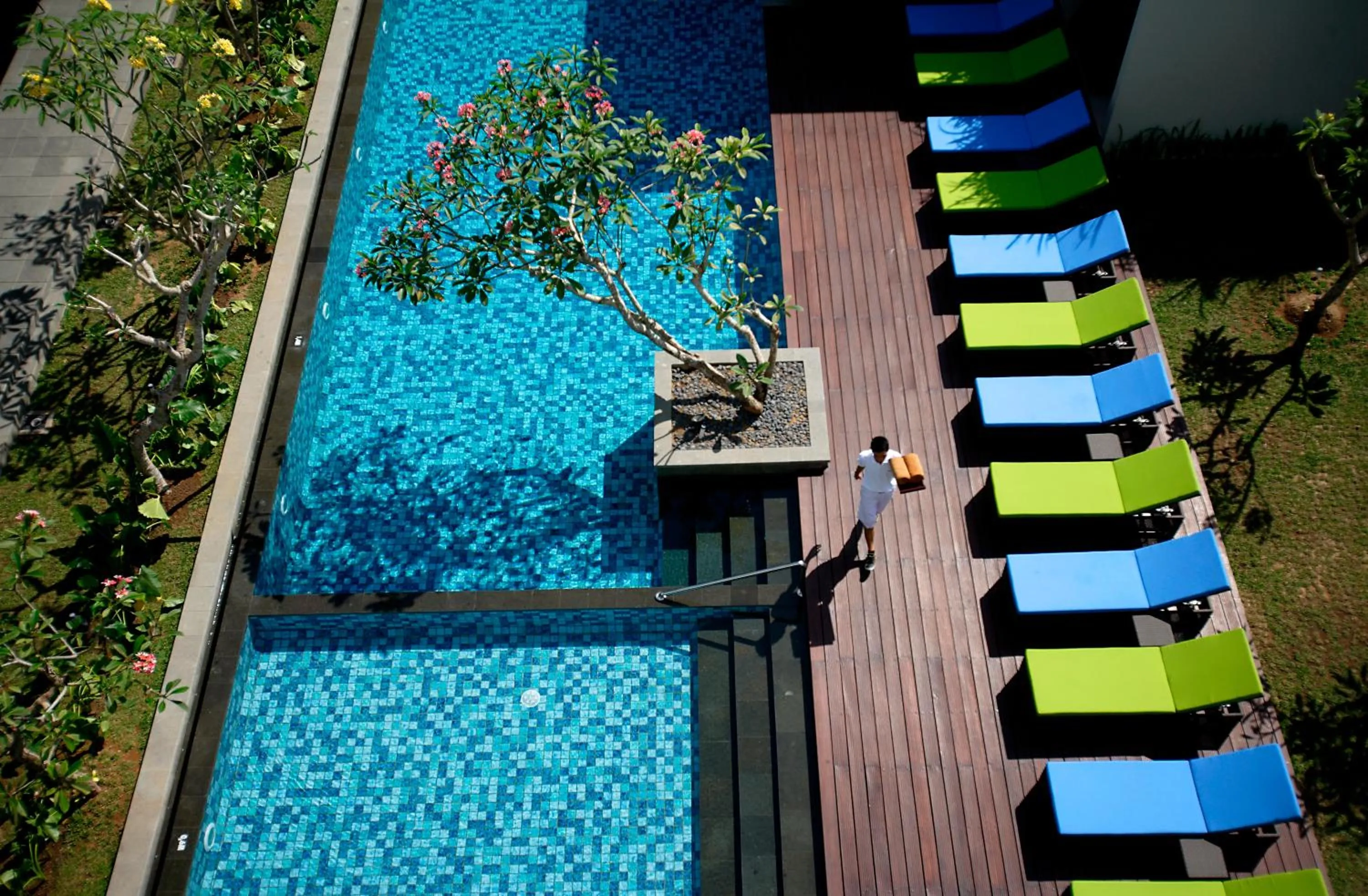 Pool view in Hotel Santika Mataram