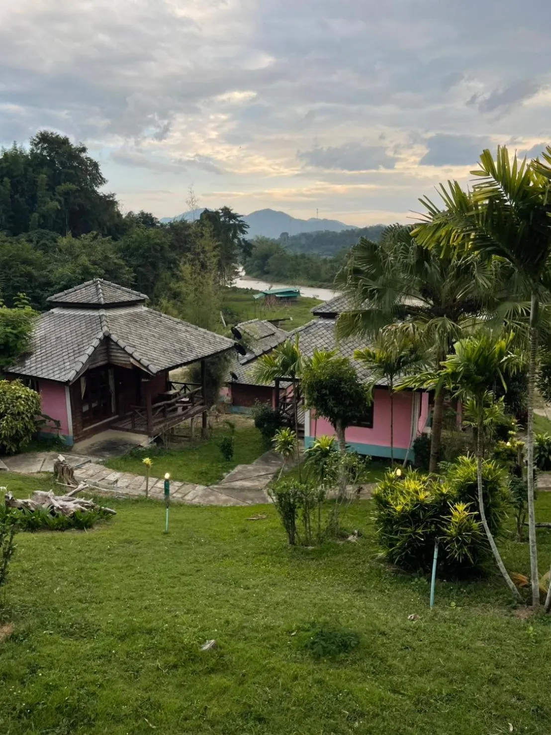 Pai Love & Baan Chonphao Resort