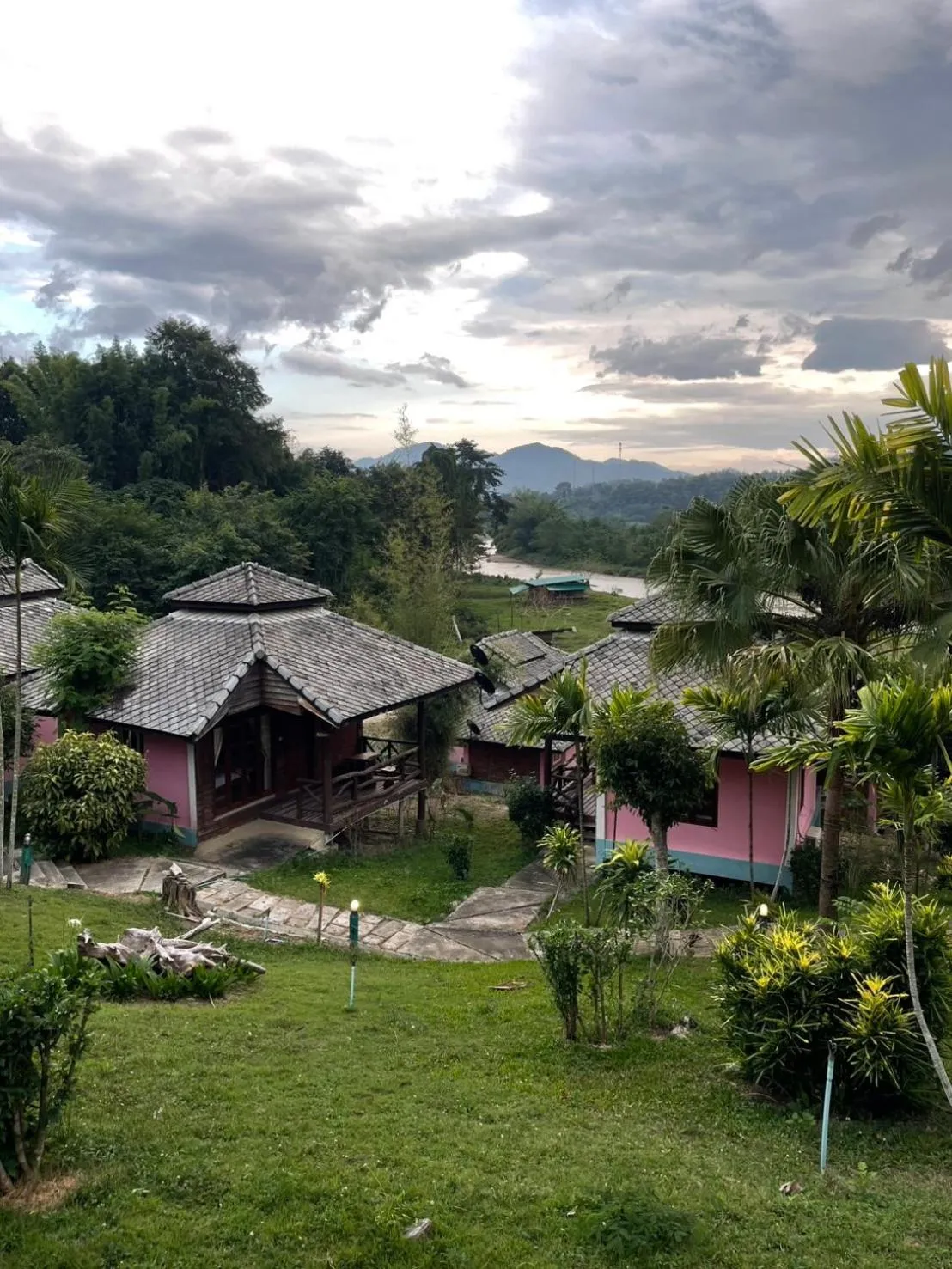 Pai Love & Baan Chonphao Resort