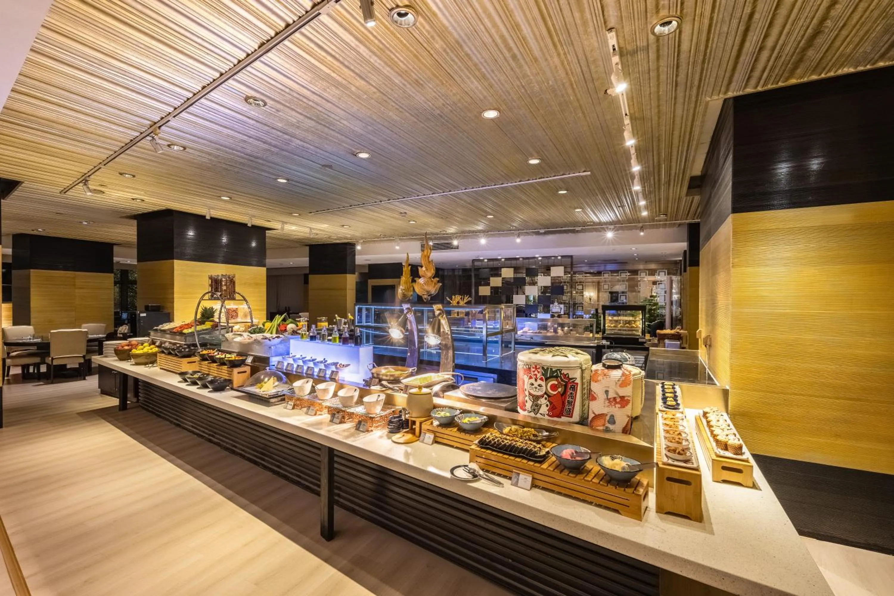 Restaurant/places to eat in Fairmont Beijing - 20 minutes to Forbidden City by metro