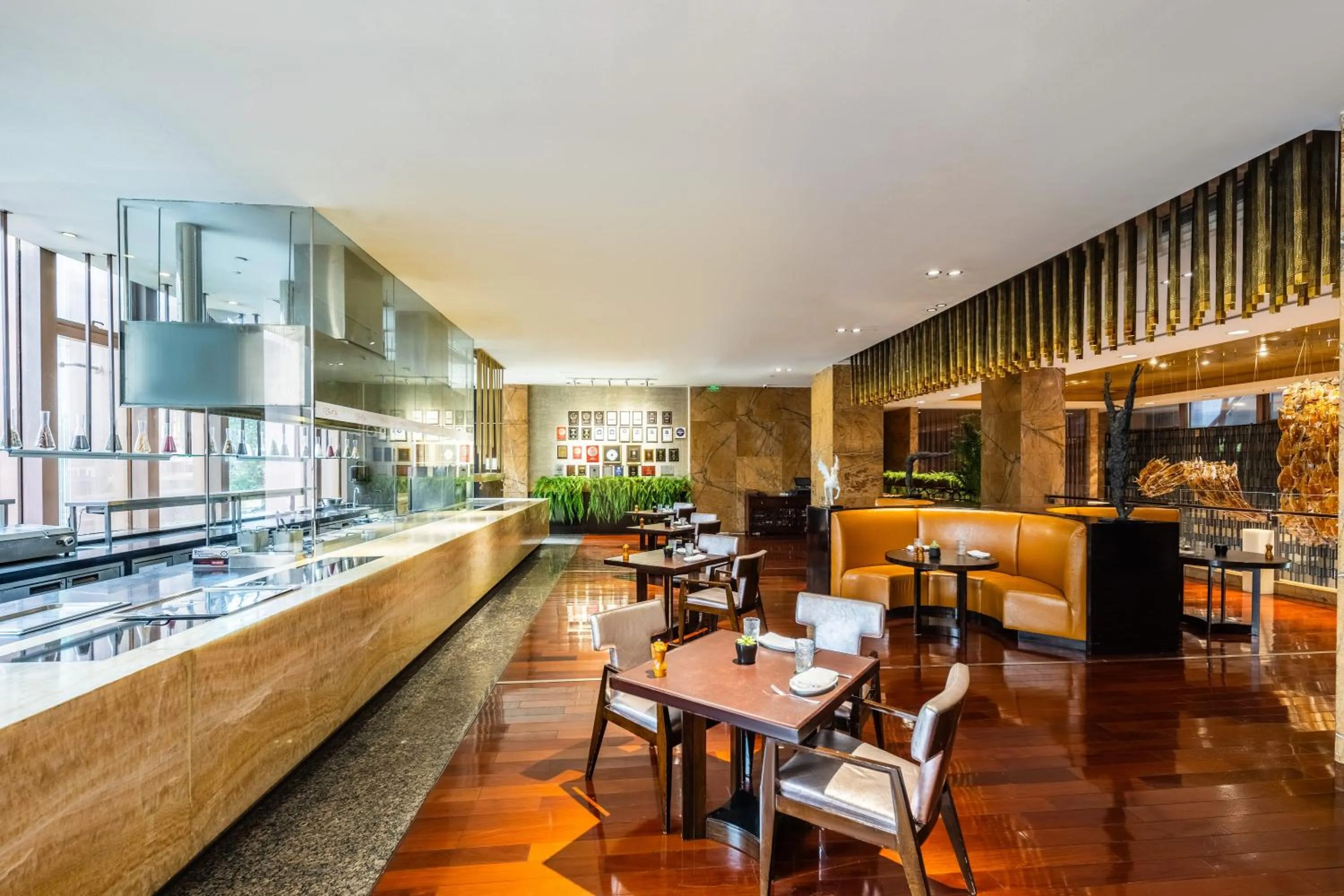 Restaurant/places to eat in Fairmont Beijing - 20 minutes to Forbidden City by metro