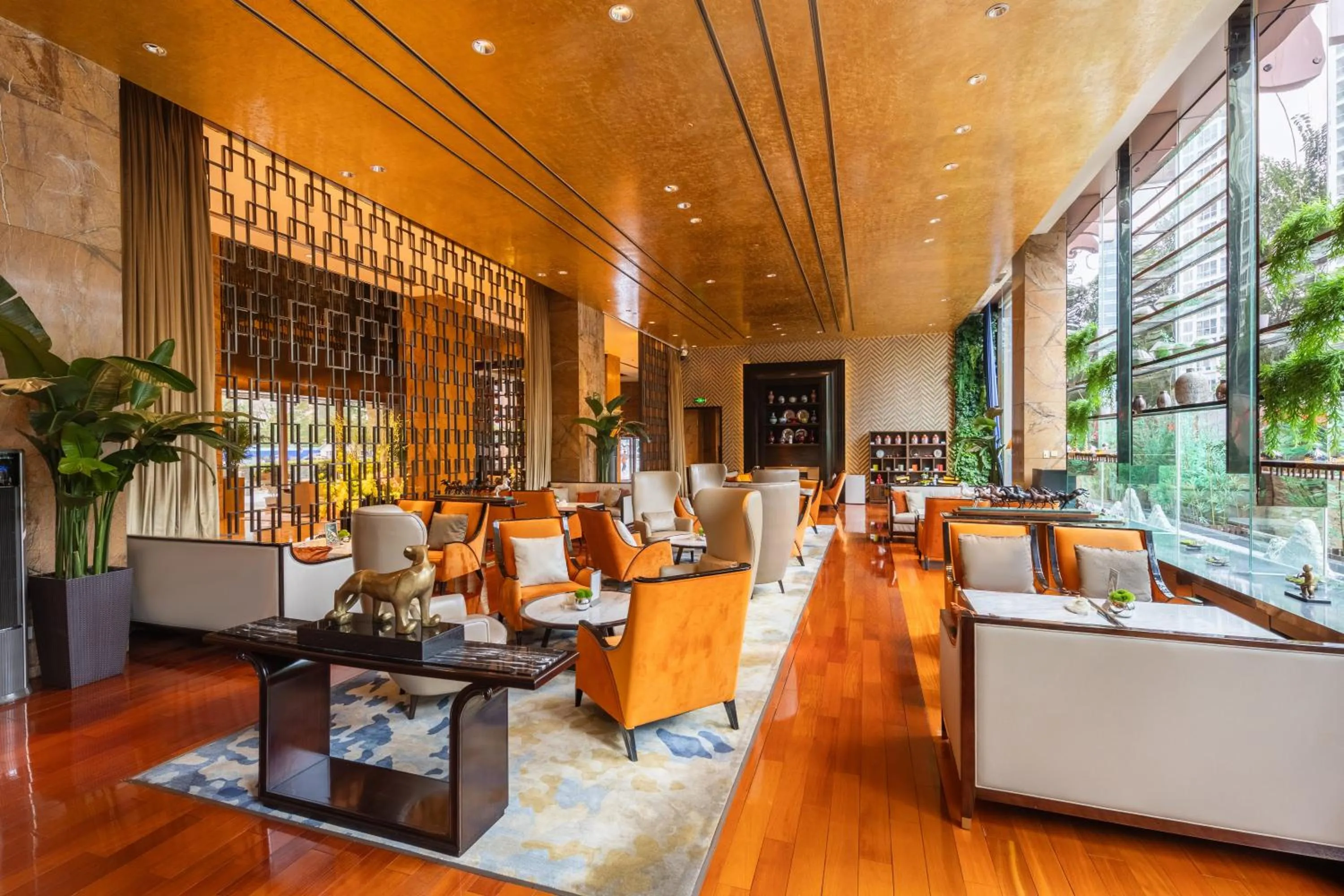 Restaurant/places to eat in Fairmont Beijing - 20 minutes to Forbidden City by metro