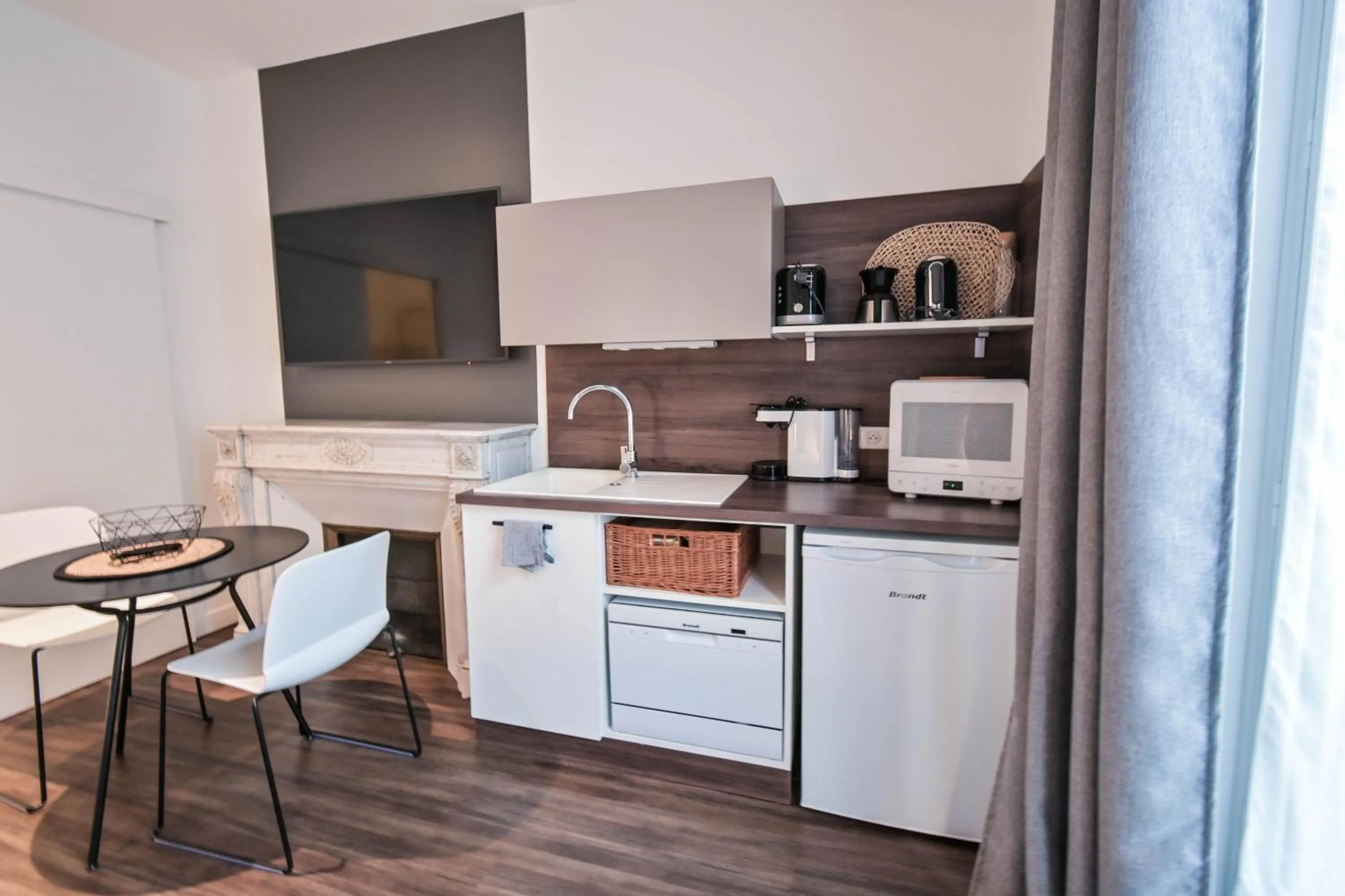Kitchen or kitchenette in Les cles du 27 Paris
