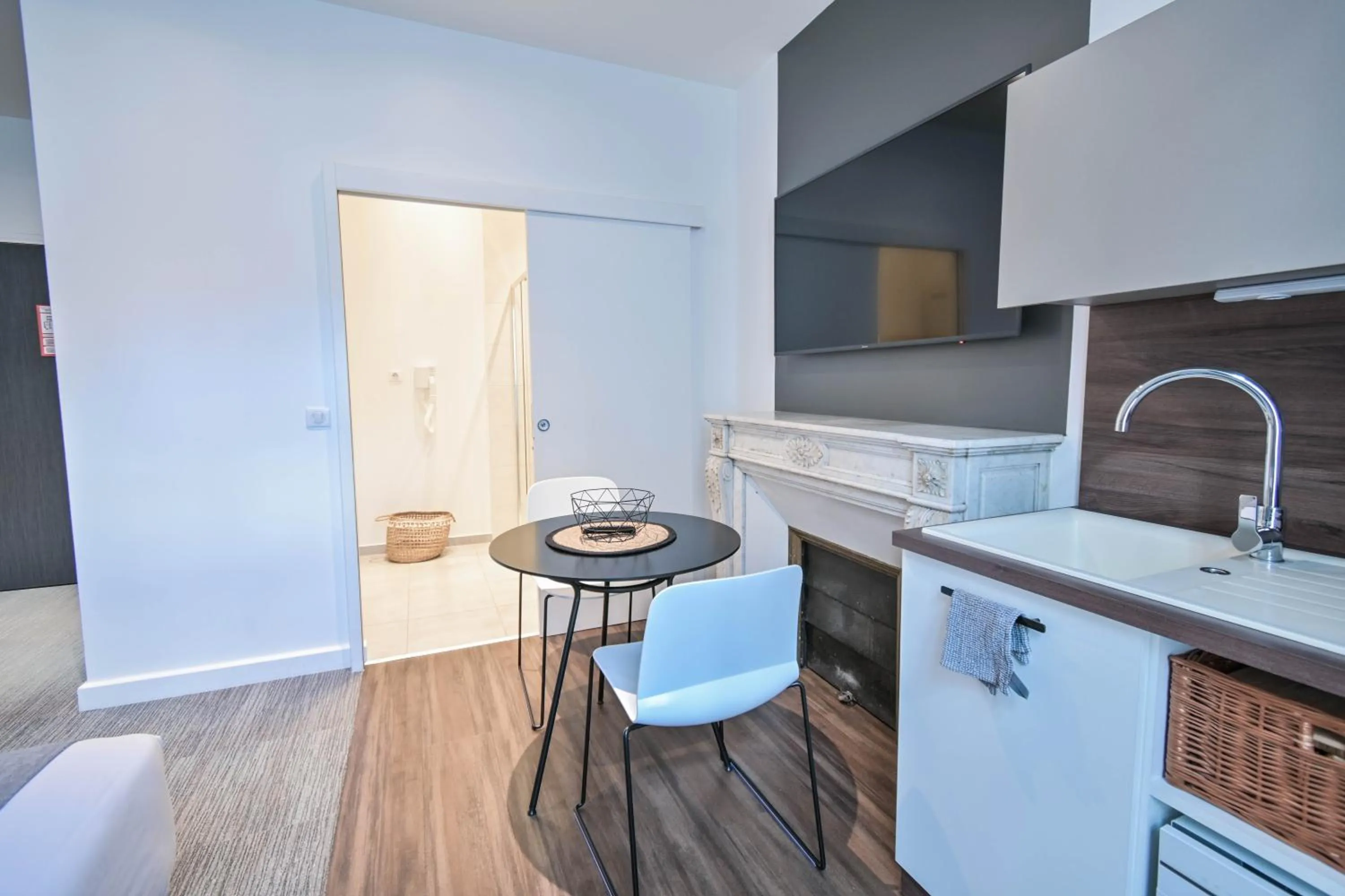 Kitchen or kitchenette in Les cles du 27 Paris