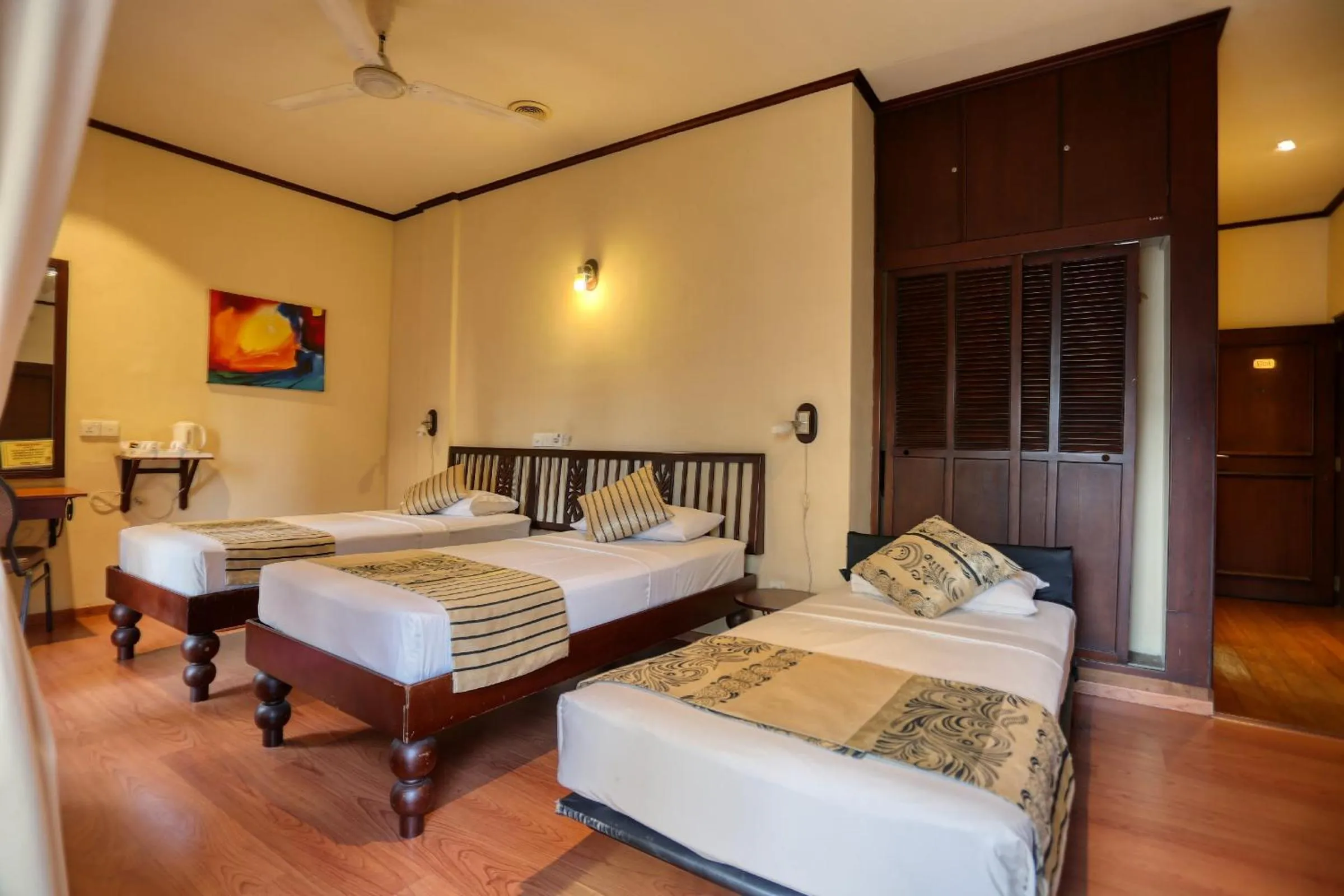 Bedroom, Bed in Colombo City Hotels (Pvt) Ltd