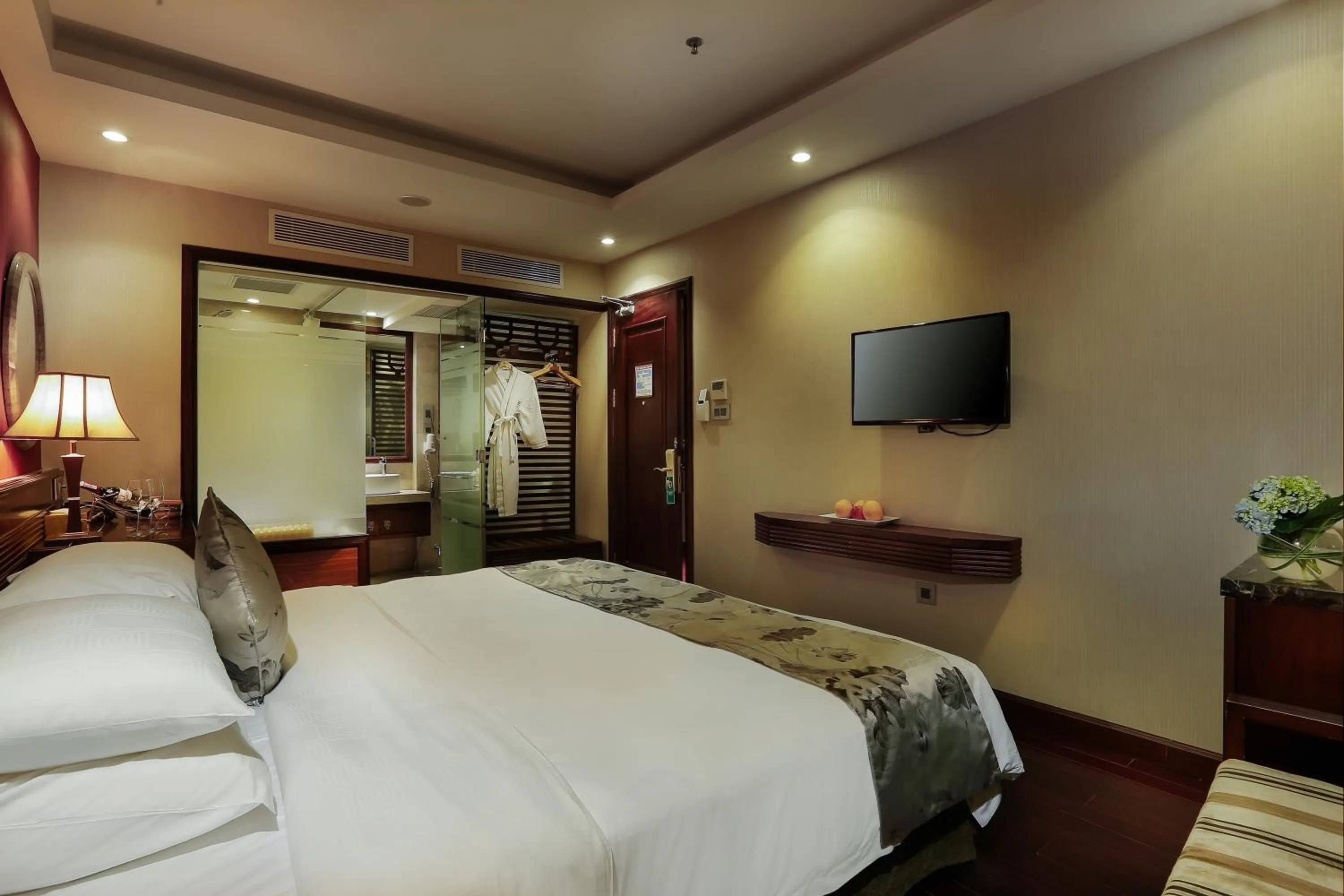TV and multimedia, Bed in Golden Silk Boutique Hotel