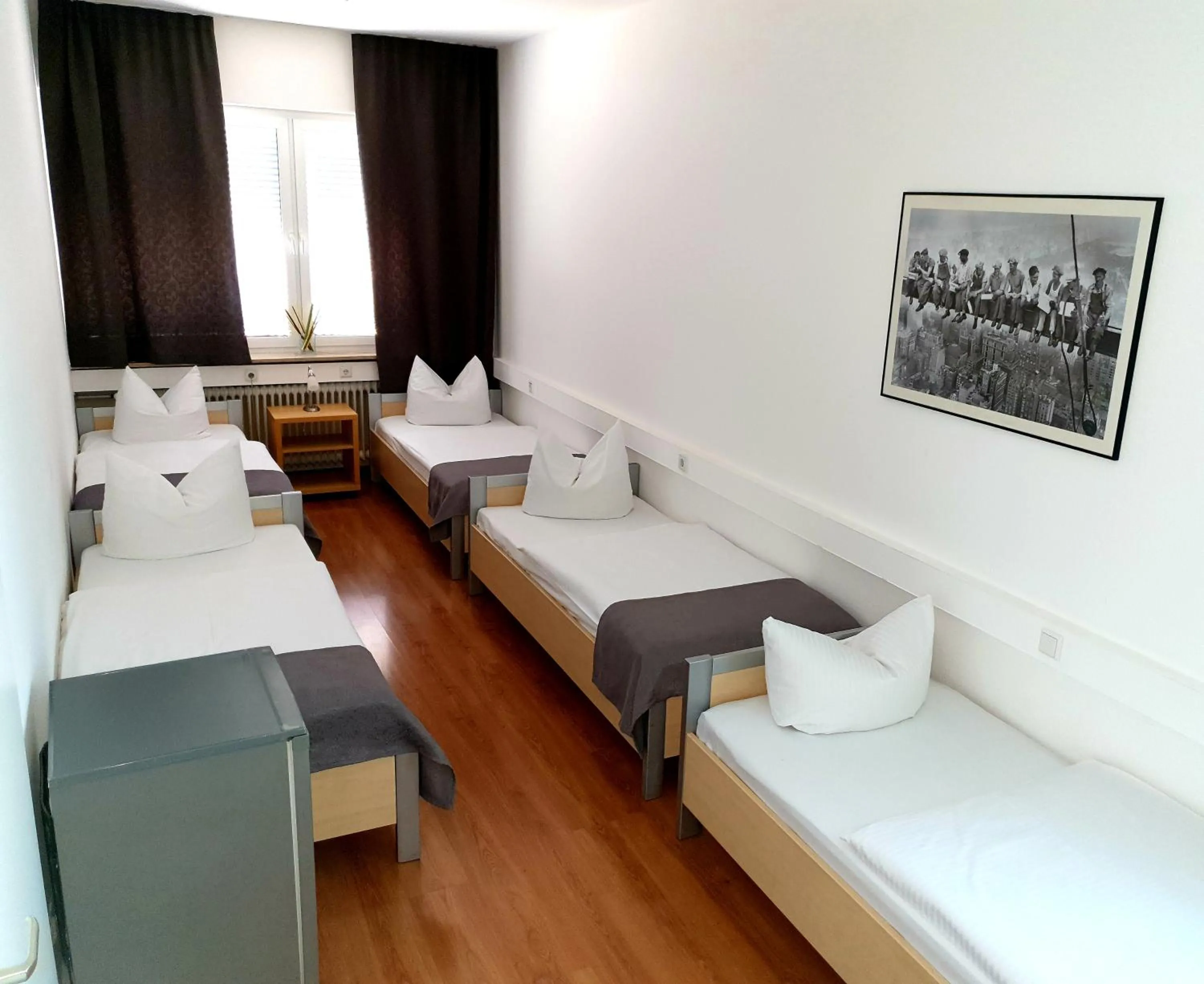 Family Room (5 Adults) with Shared Bathroom in Horn Gästehaus