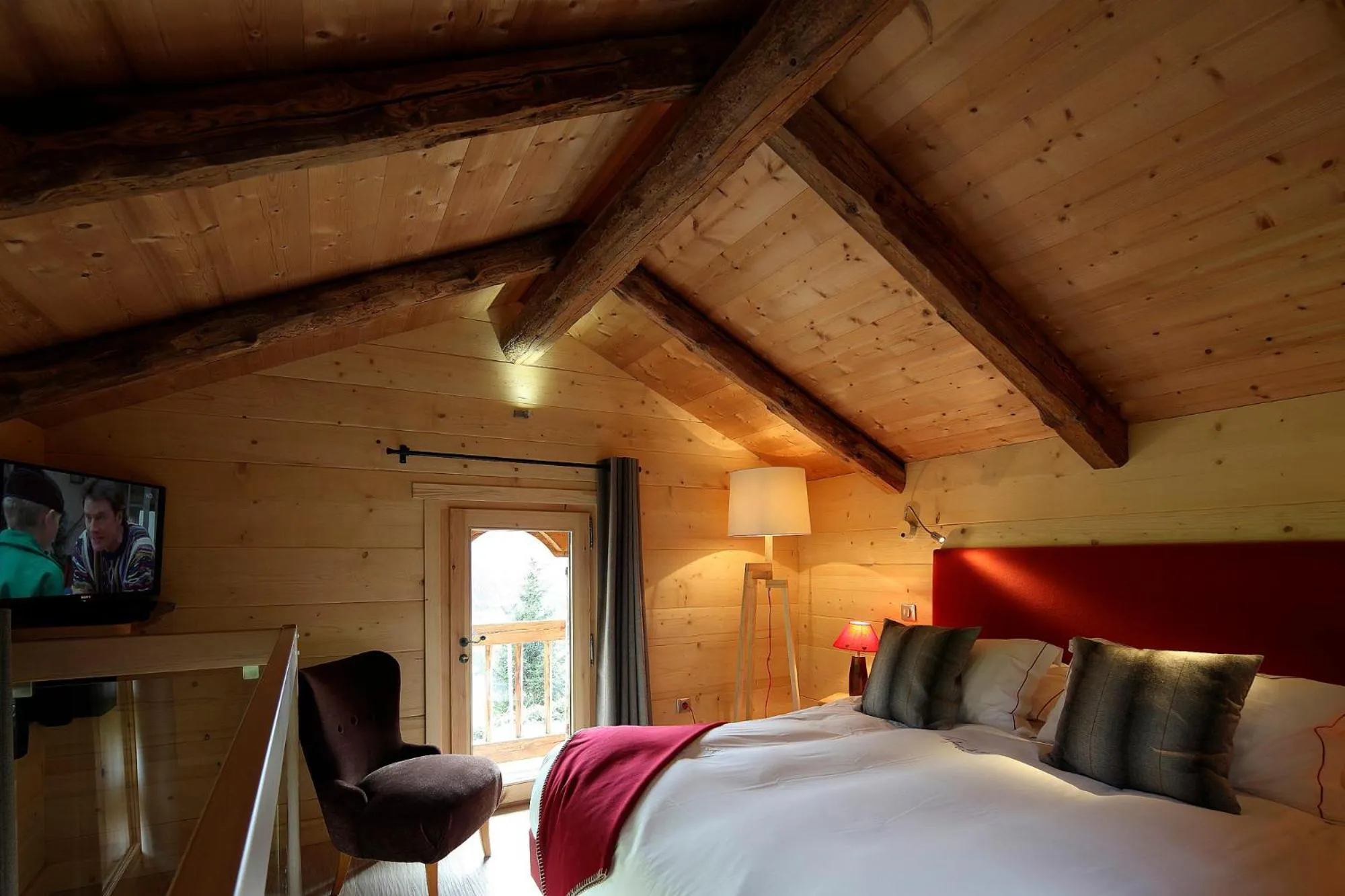 Bedroom, Bed in Hôtel La Ferme du Chozal, Chalet de tradition