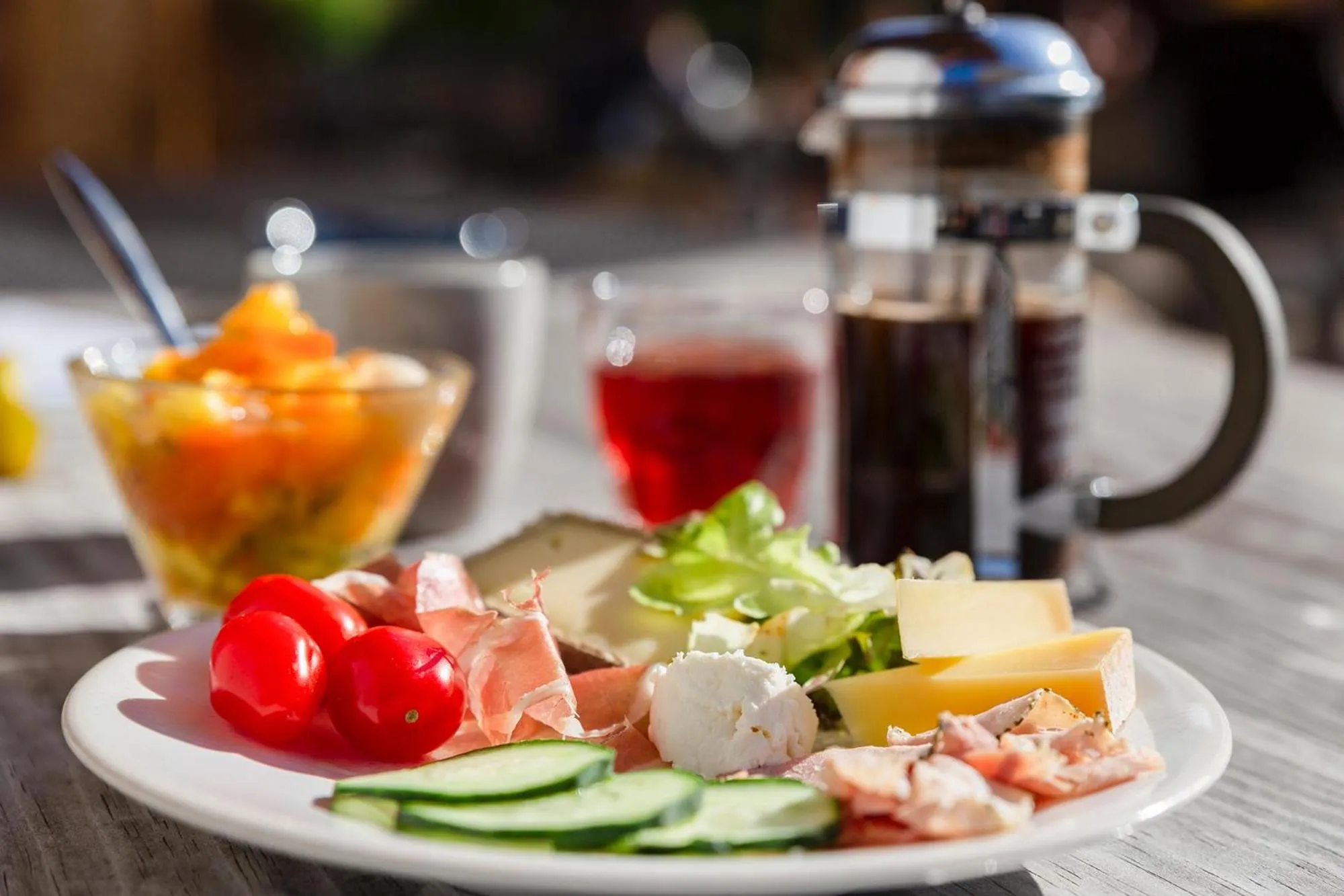 Breakfast in Hôtel La Ferme du Chozal, Chalet de tradition