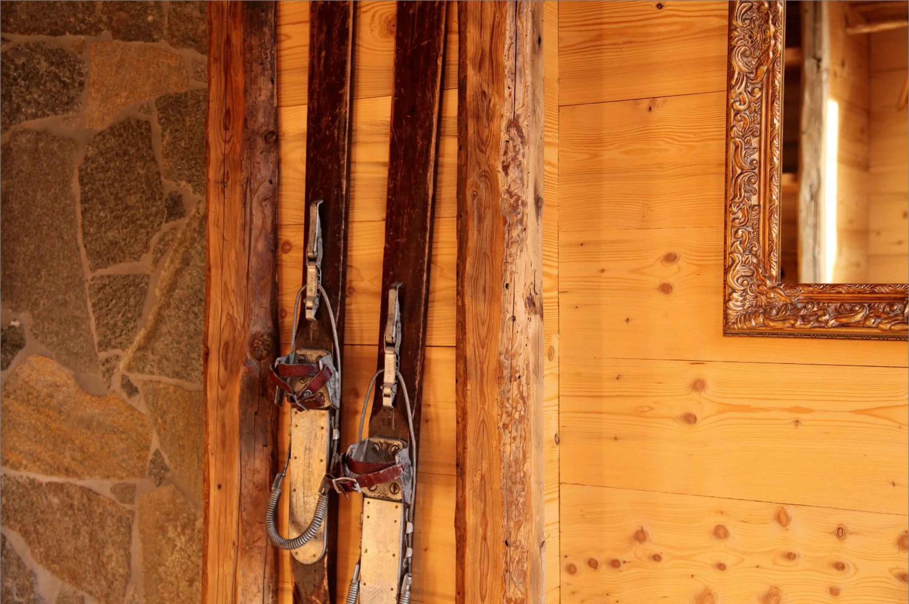 Decorative detail in Hôtel La Ferme du Chozal, Chalet de tradition