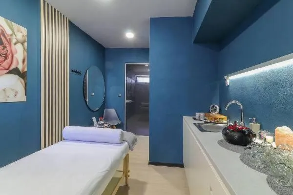 Massage, Bed in Hotel Karpatia