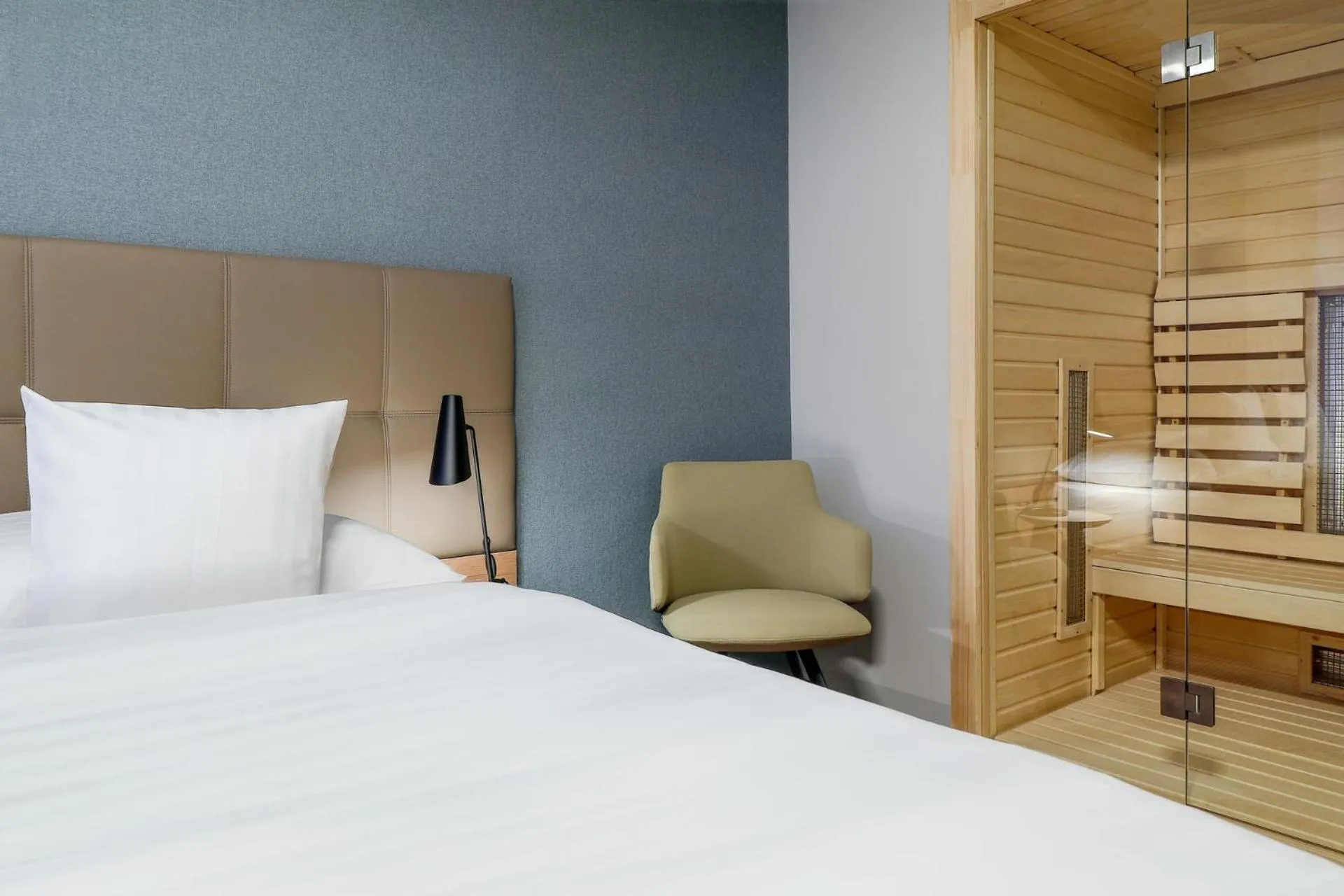 Sauna, Bed in Hotel Karpatia