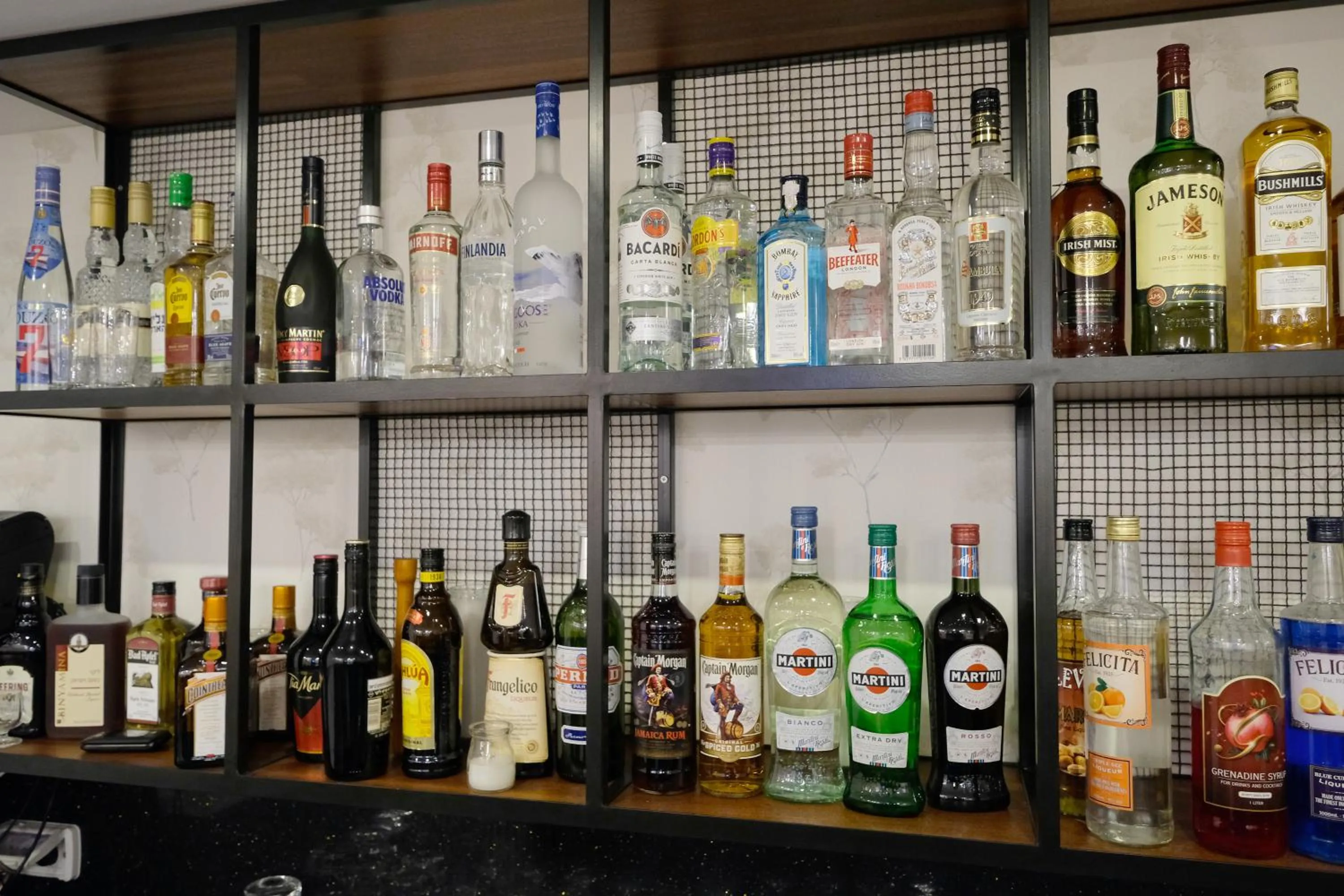 Lounge or bar in Tantur Hills Hotel - Jerusalem