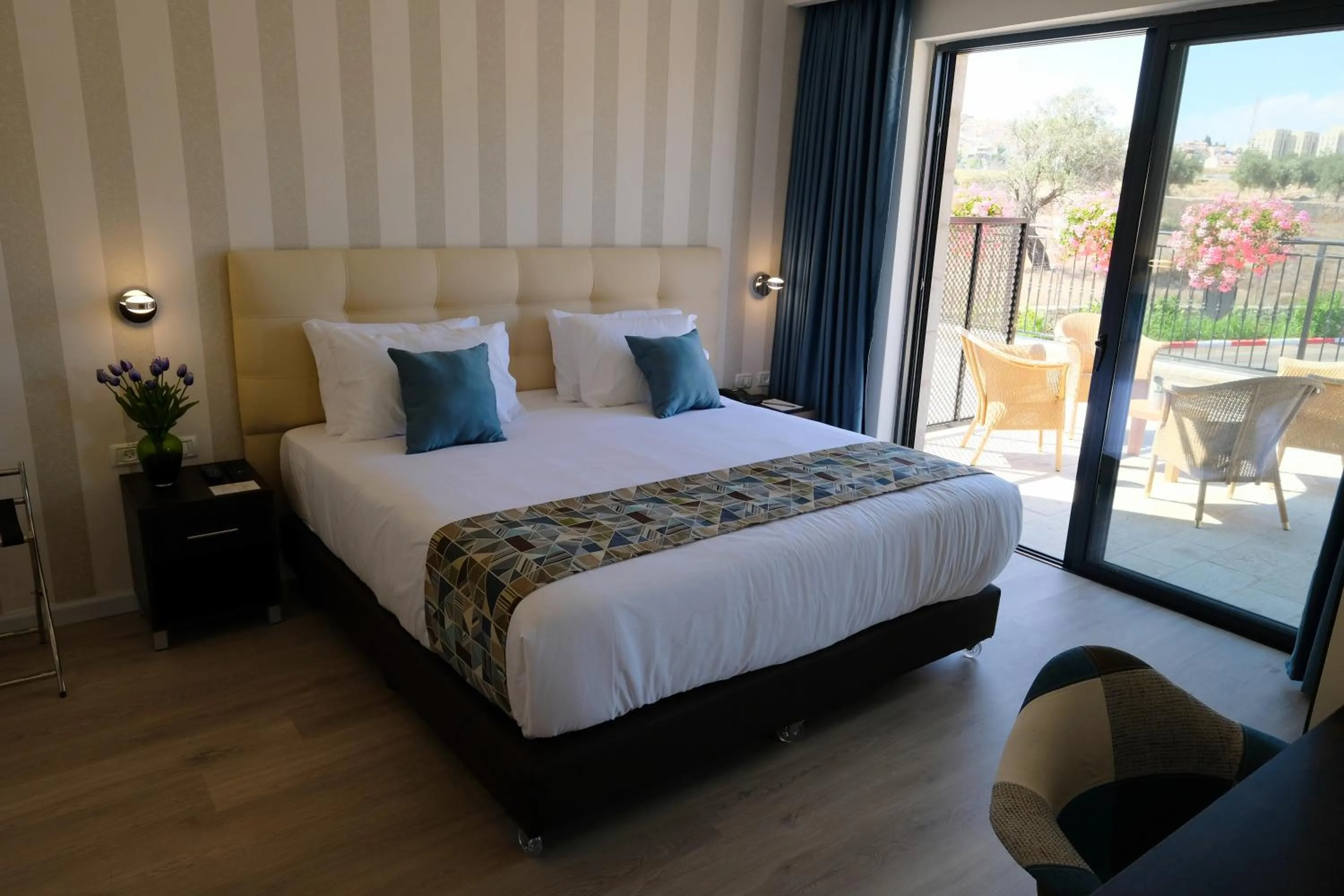 Photo of the whole room, Bed in Tantur Hills Hotel - Jerusalem