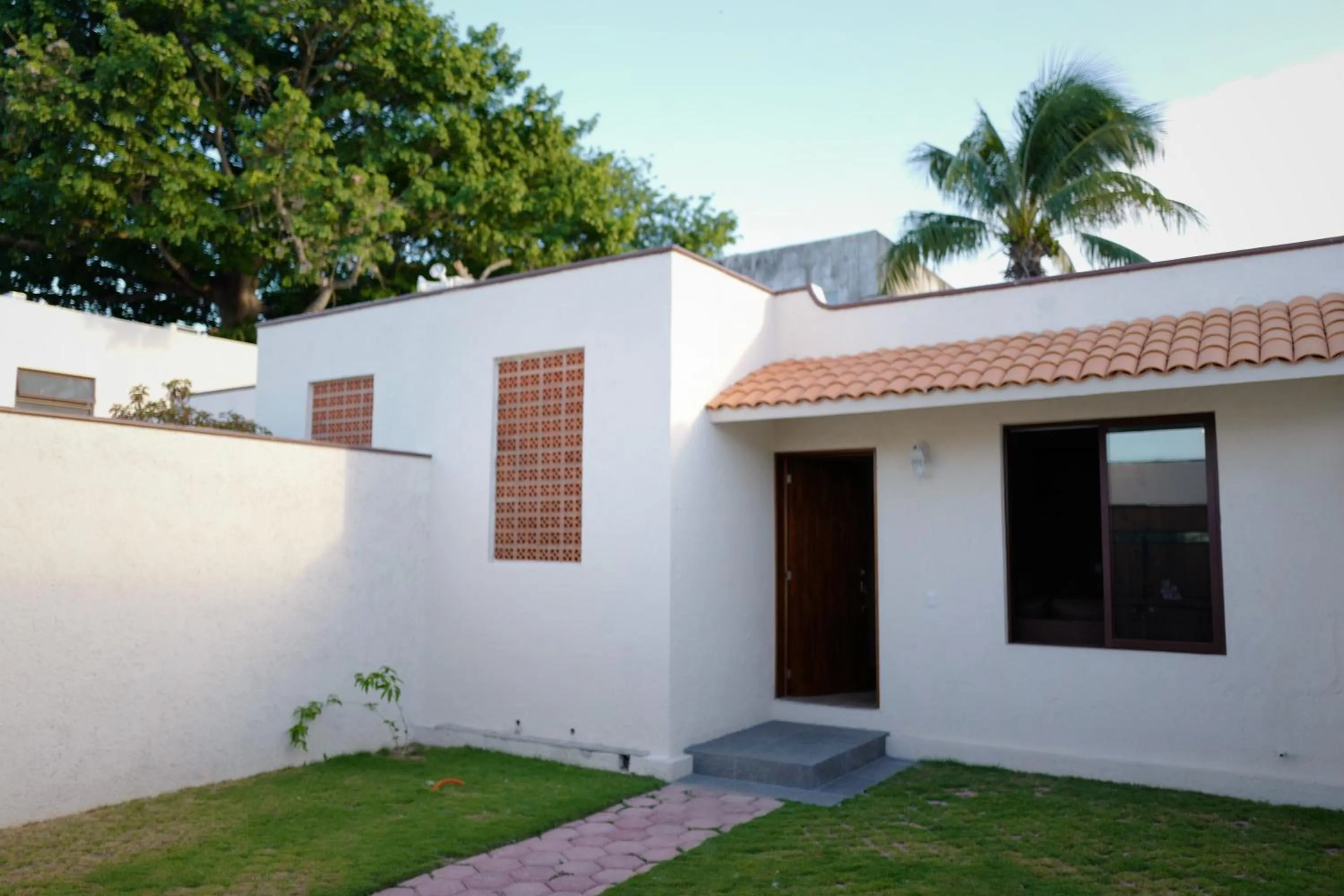 Property building in Villas La Ceiba