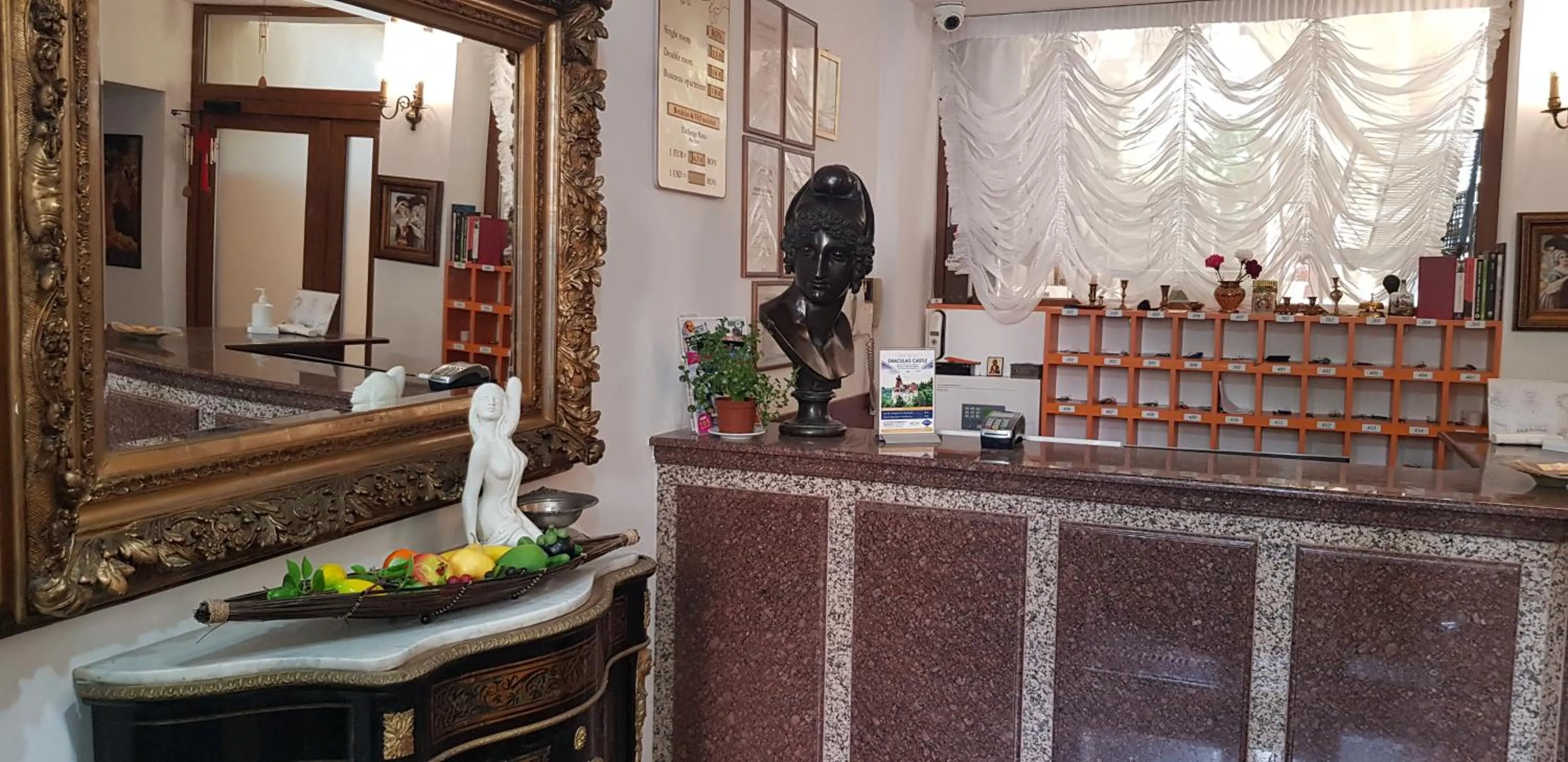 Lobby or reception in Hotel Michelangelo