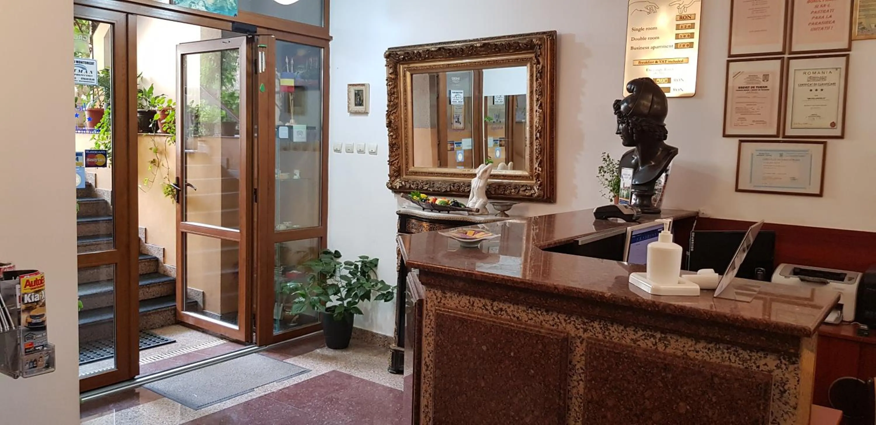 Lobby or reception in Hotel Michelangelo