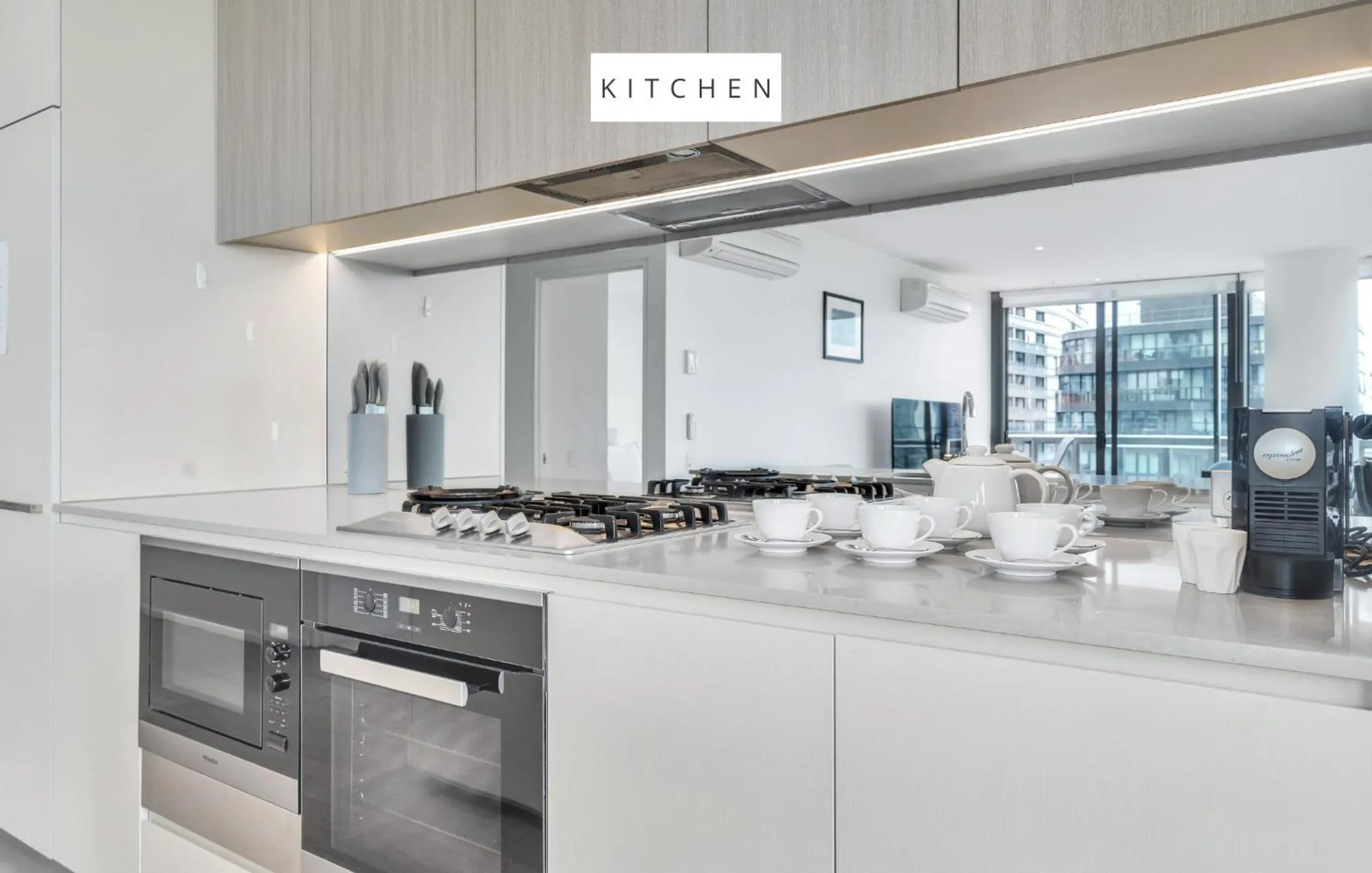 Coffee/tea facilities in Melbourne Lifestyle Apartments - Best Views on Collins