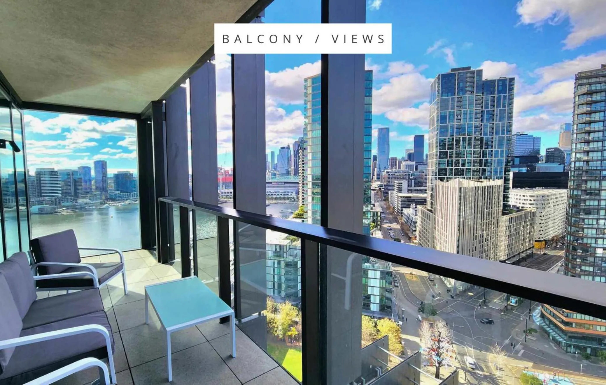 Day in Melbourne Lifestyle Apartments - Best Views on Collins