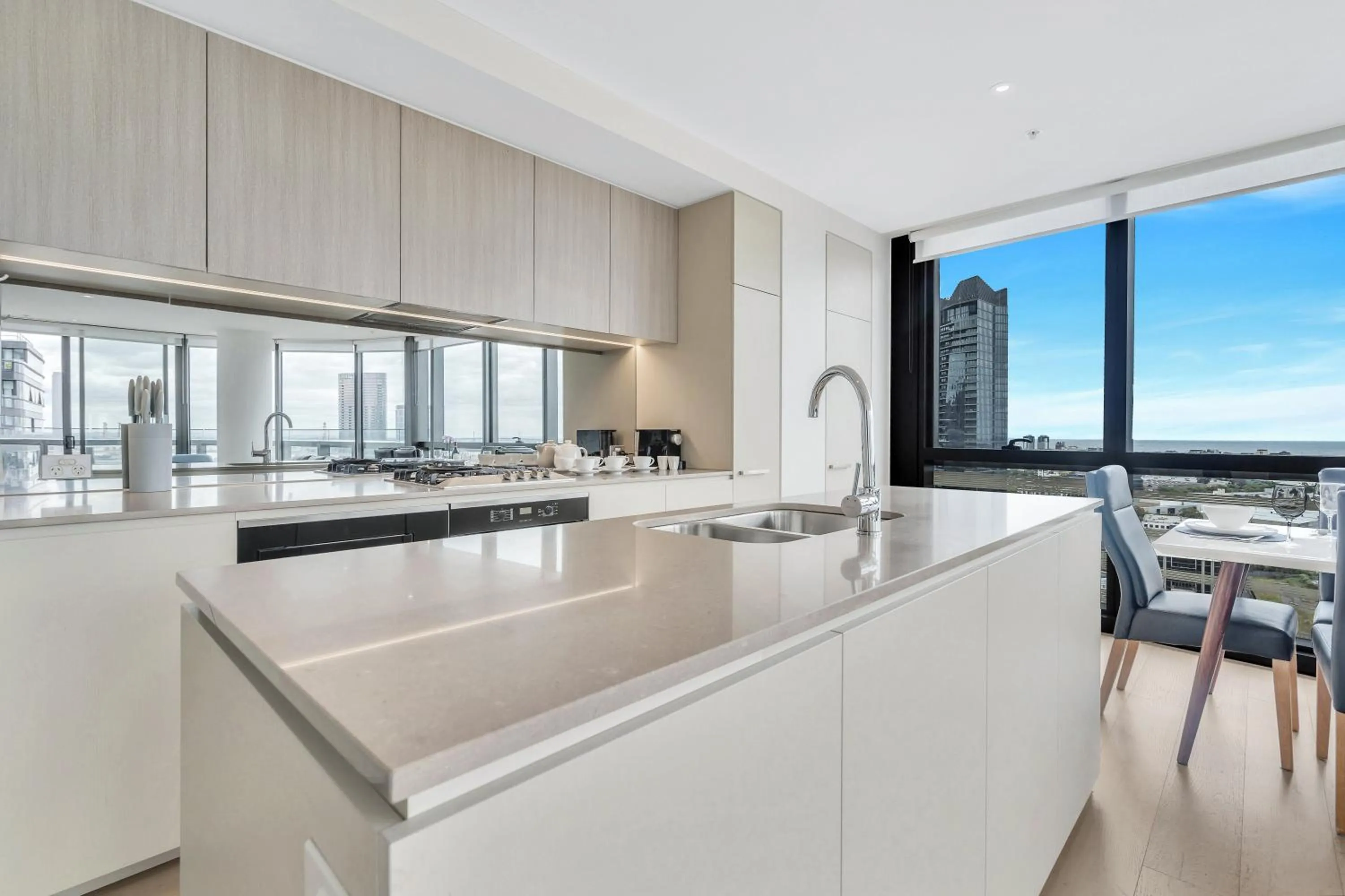 Kitchen or kitchenette in Melbourne Lifestyle Apartments - Best Views on Collins