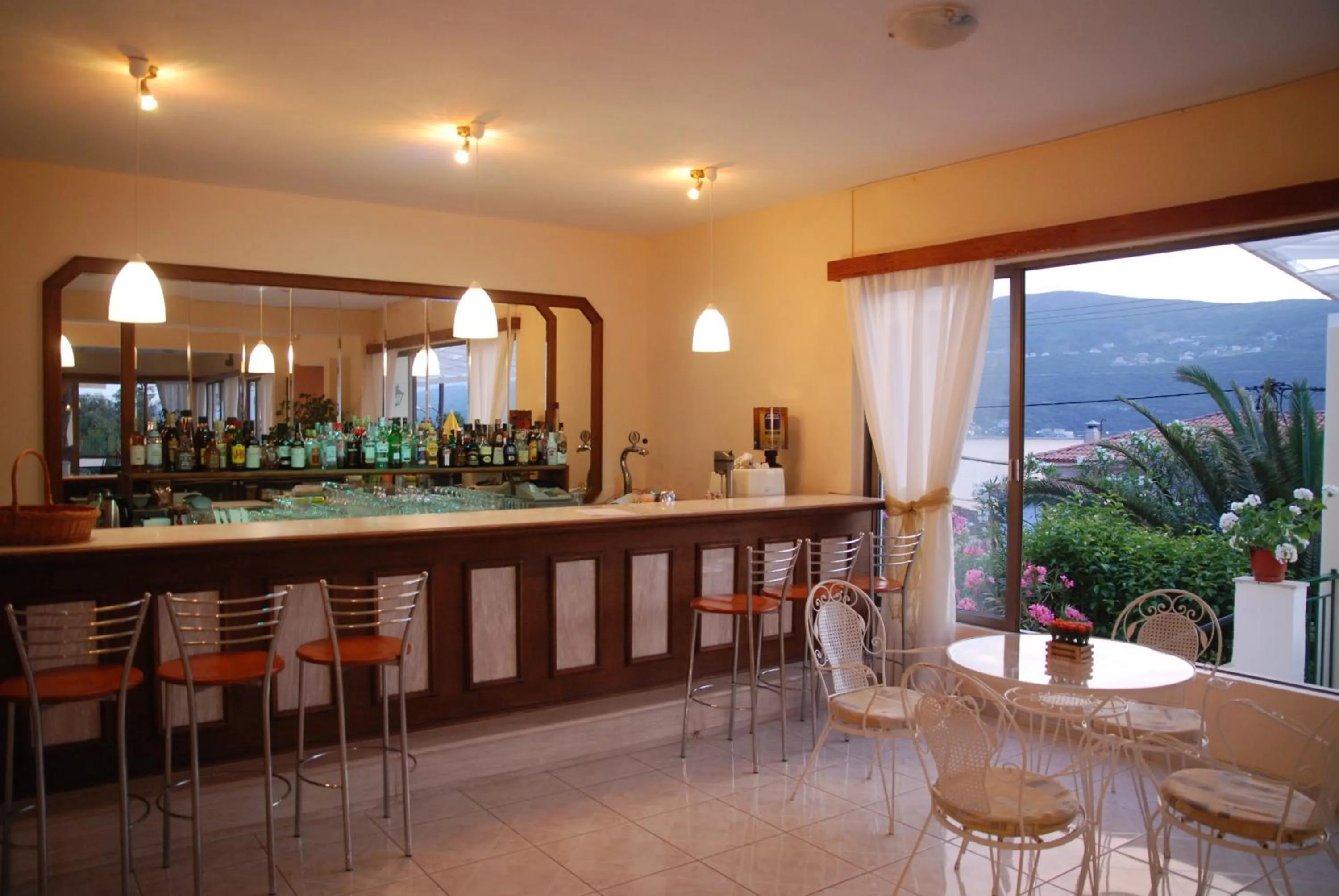 Anthemis Hotel Apartments