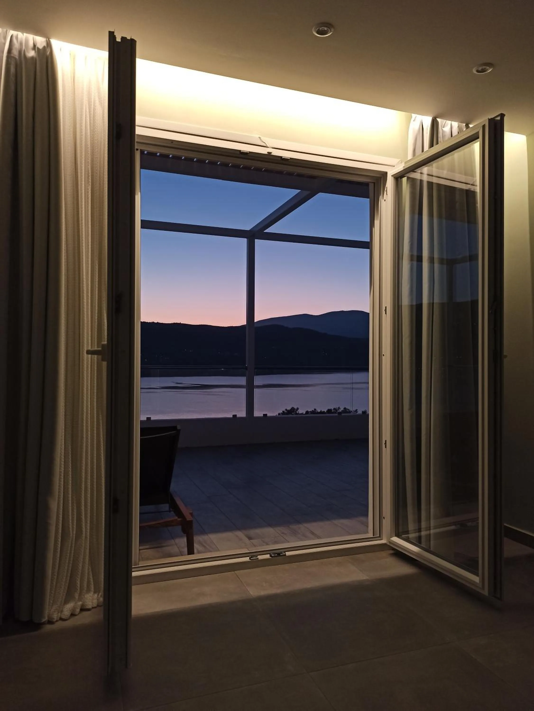 Anthemis Hotel Apartments