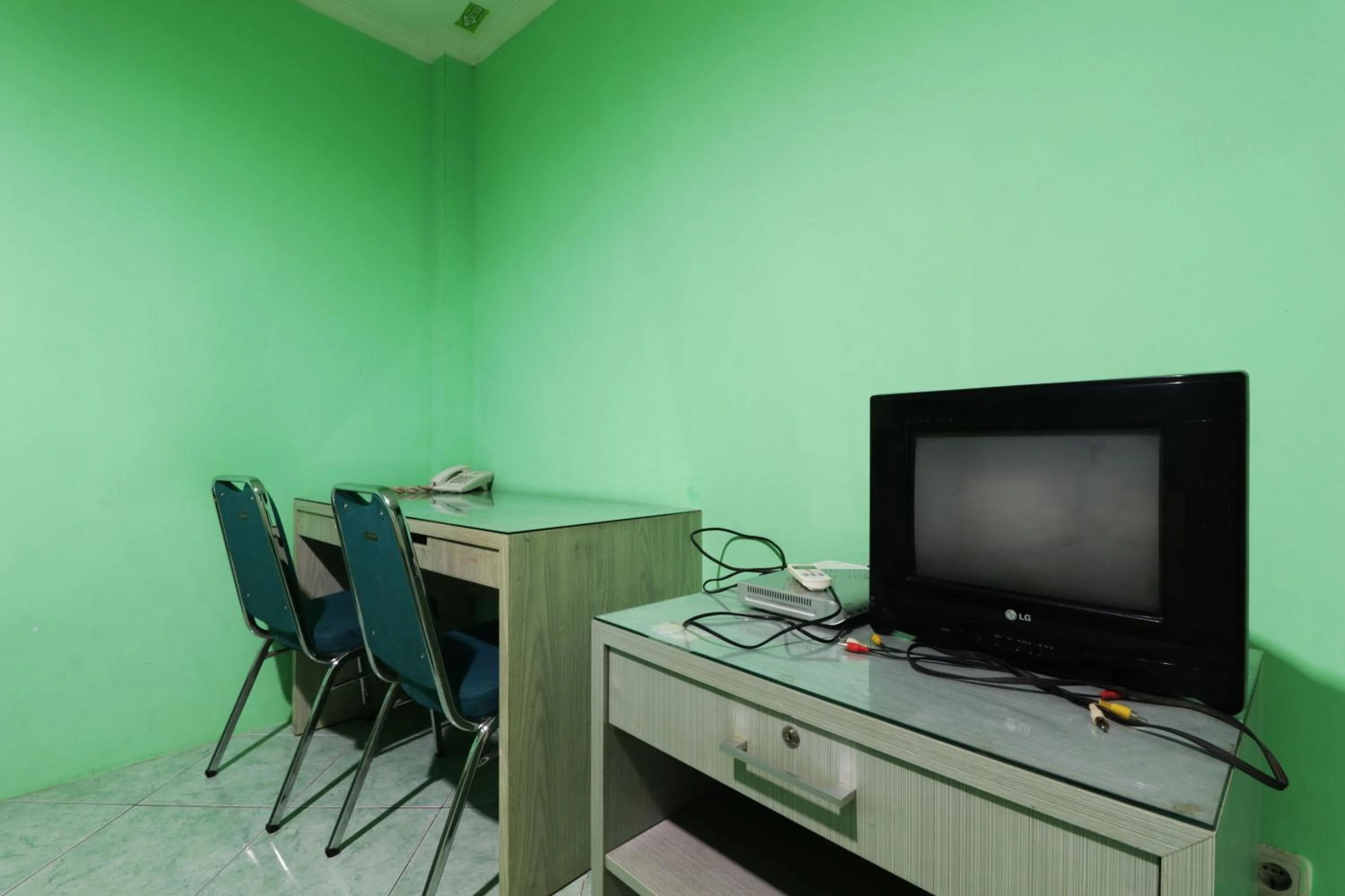 TV and multimedia in Wisma Aam Syariah