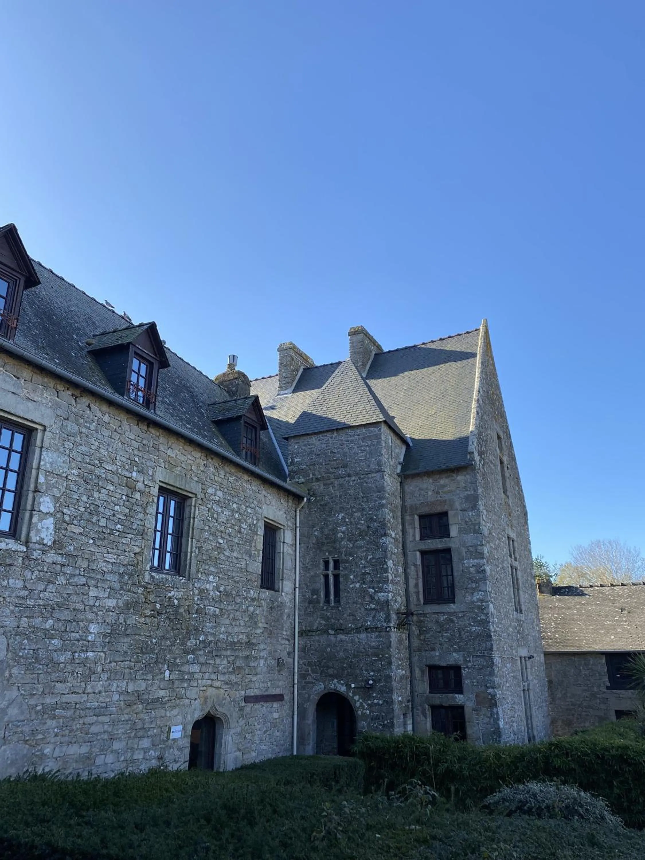 Property building in La Maison OBONO Hôtel & Spa