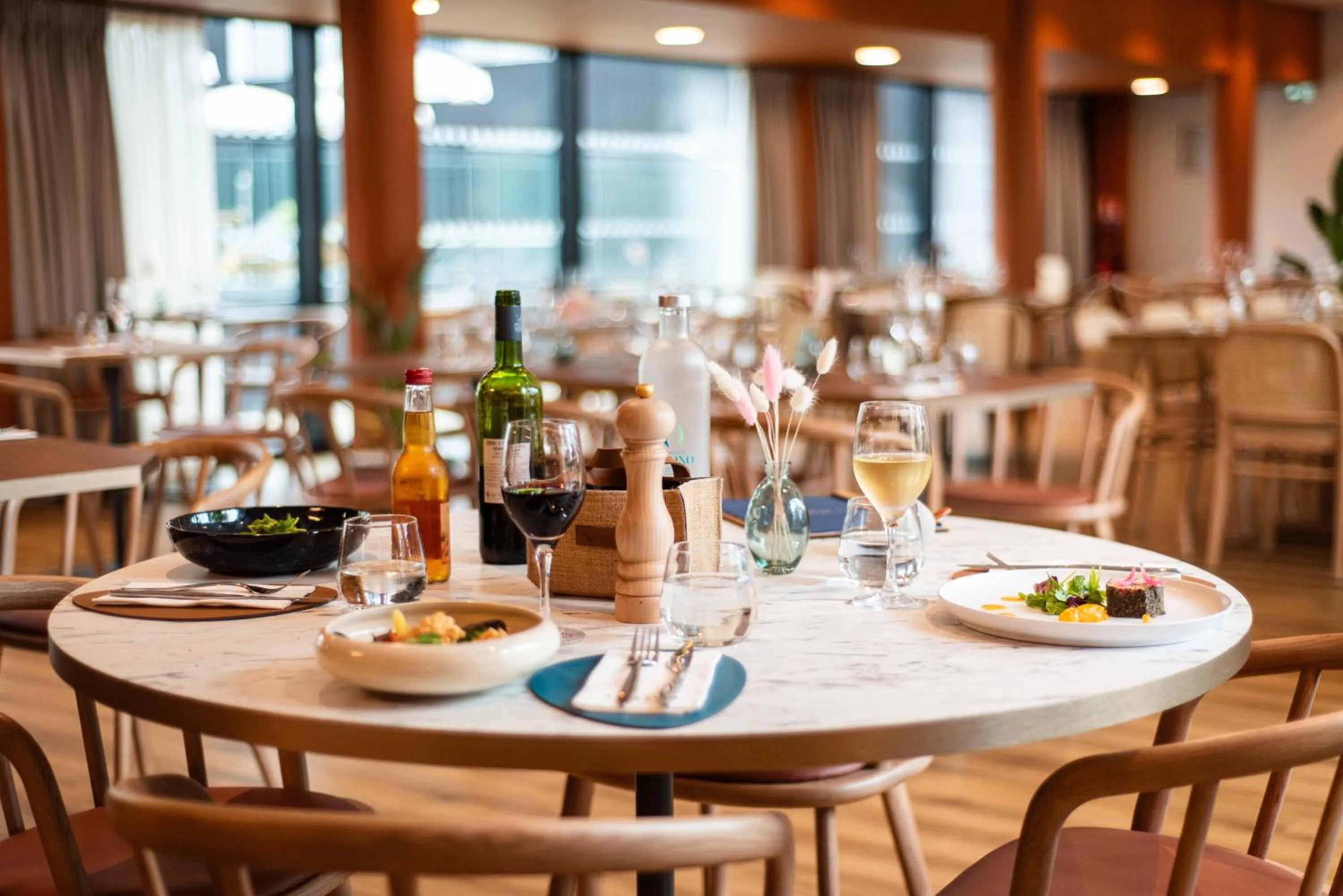 Restaurant/places to eat in La Maison OBONO Hôtel & Spa