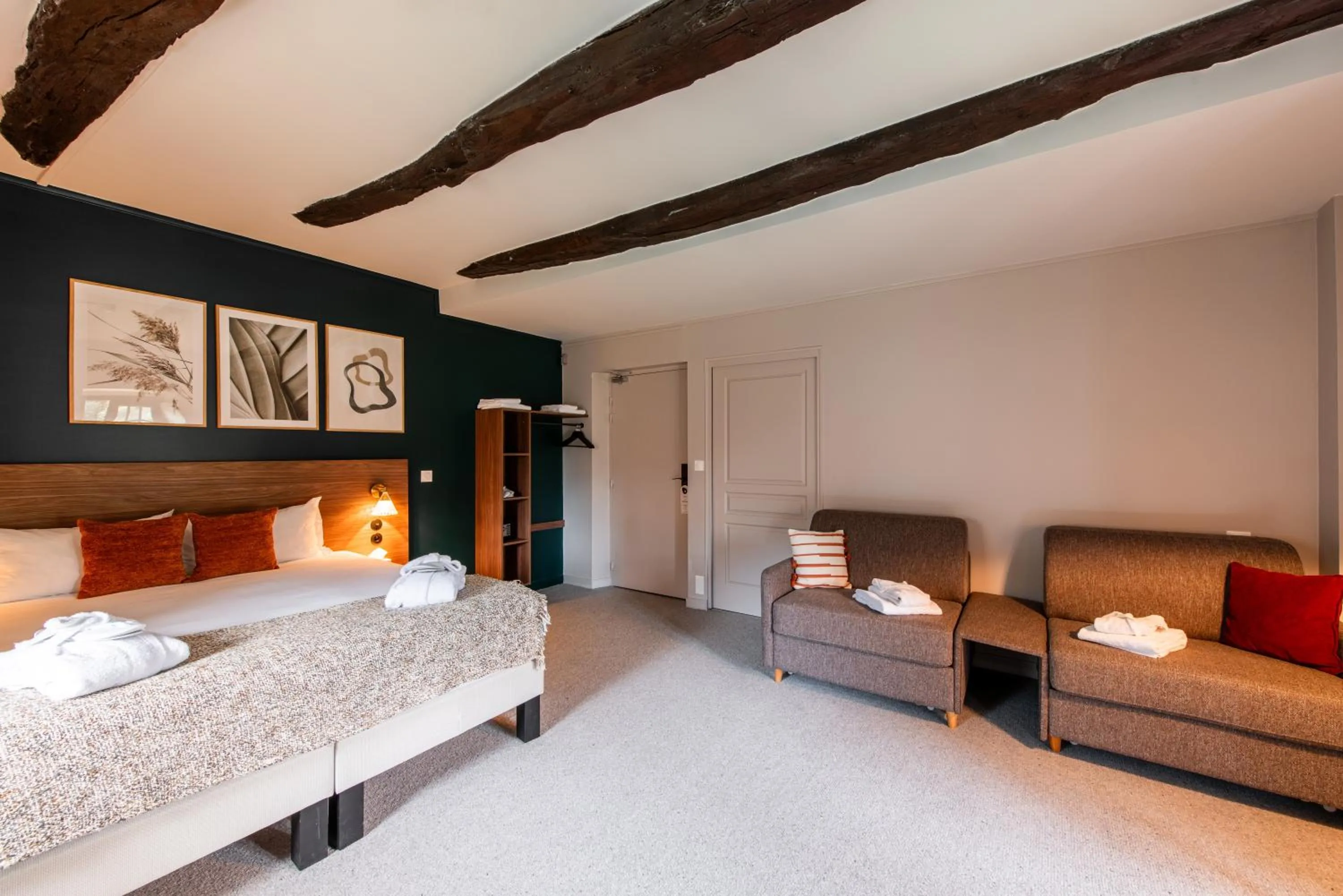 Photo of the whole room, Bed in La Maison OBONO Hôtel & Spa