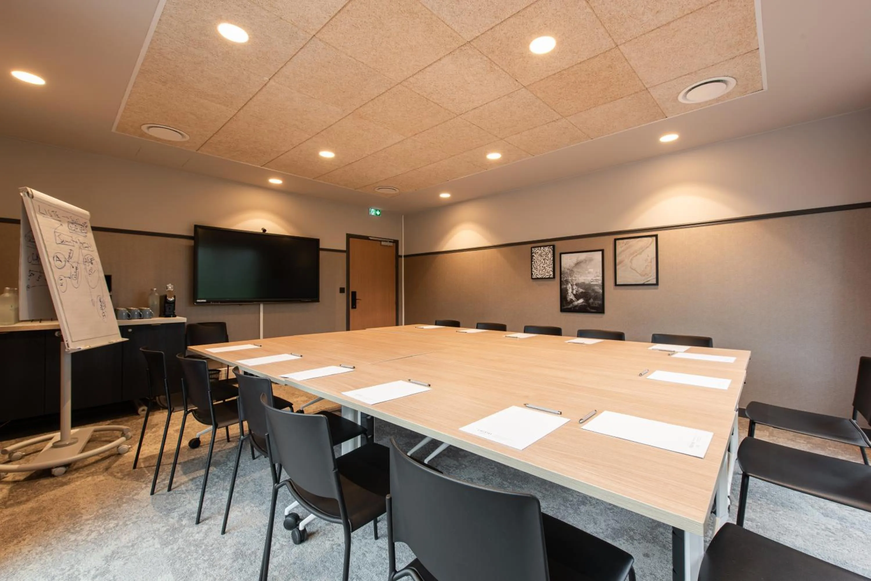 Meeting/conference room in La Maison OBONO Hôtel & Spa