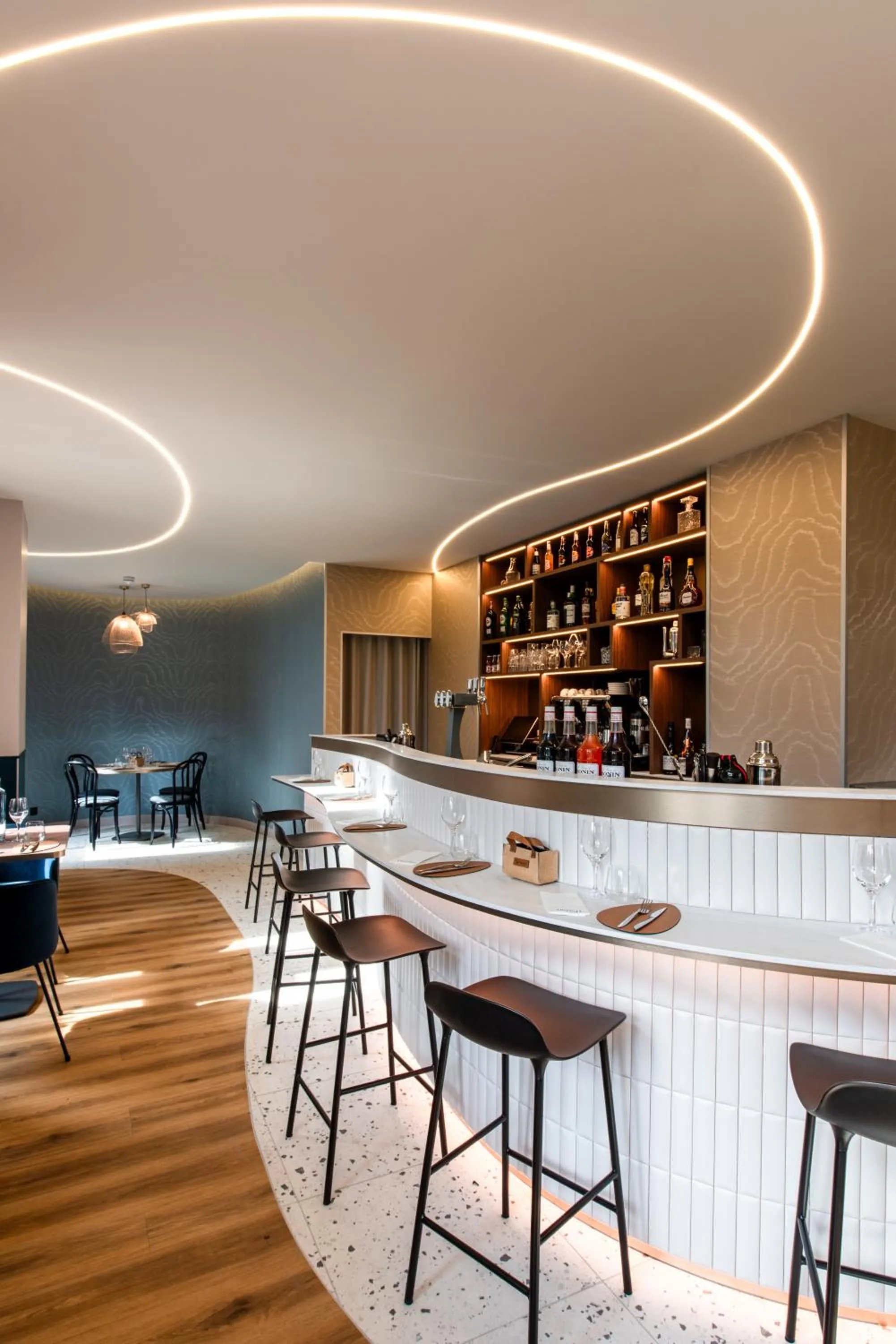 Lounge or bar in La Maison OBONO Hôtel & Spa