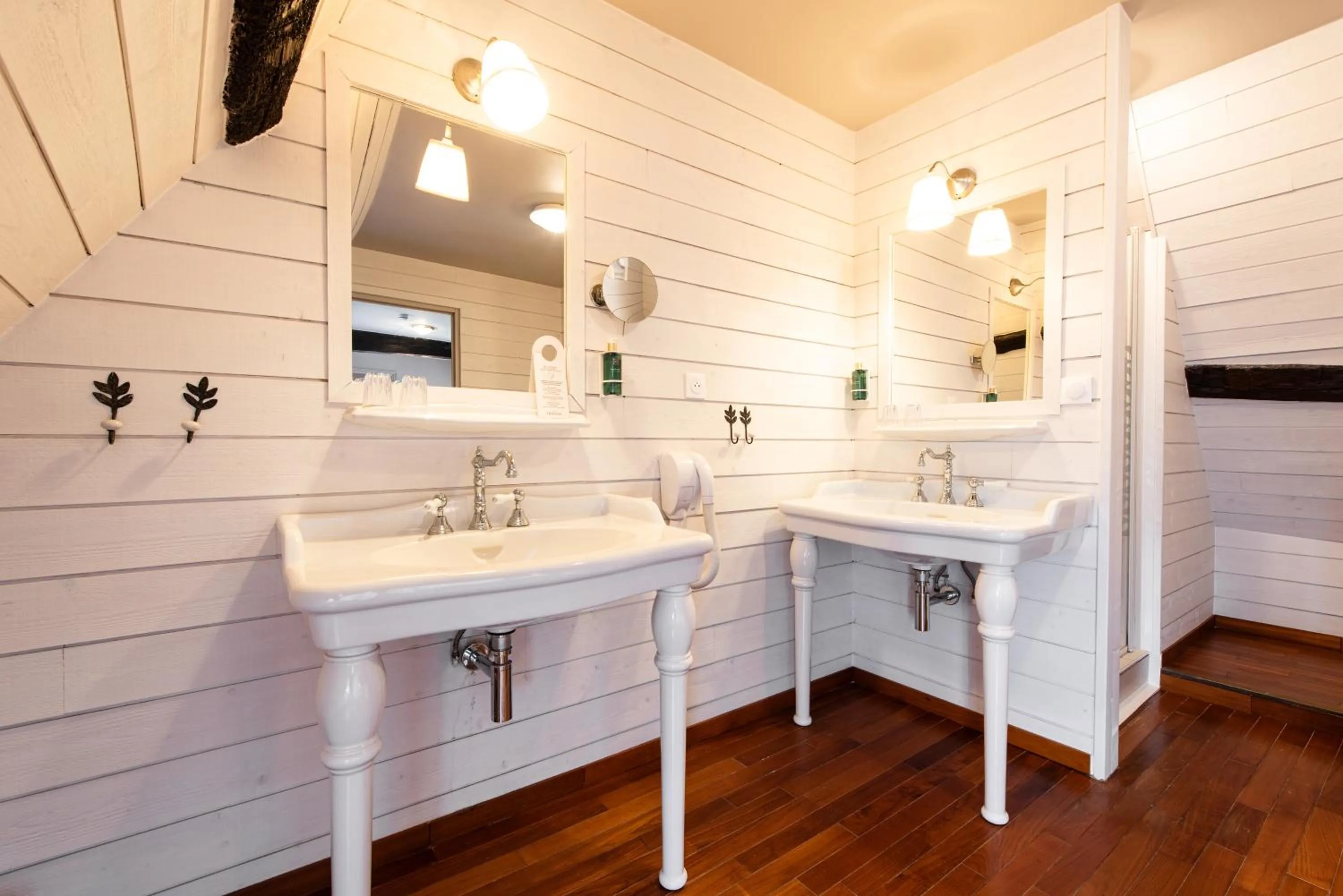 Bathroom in La Maison OBONO Hôtel & Spa