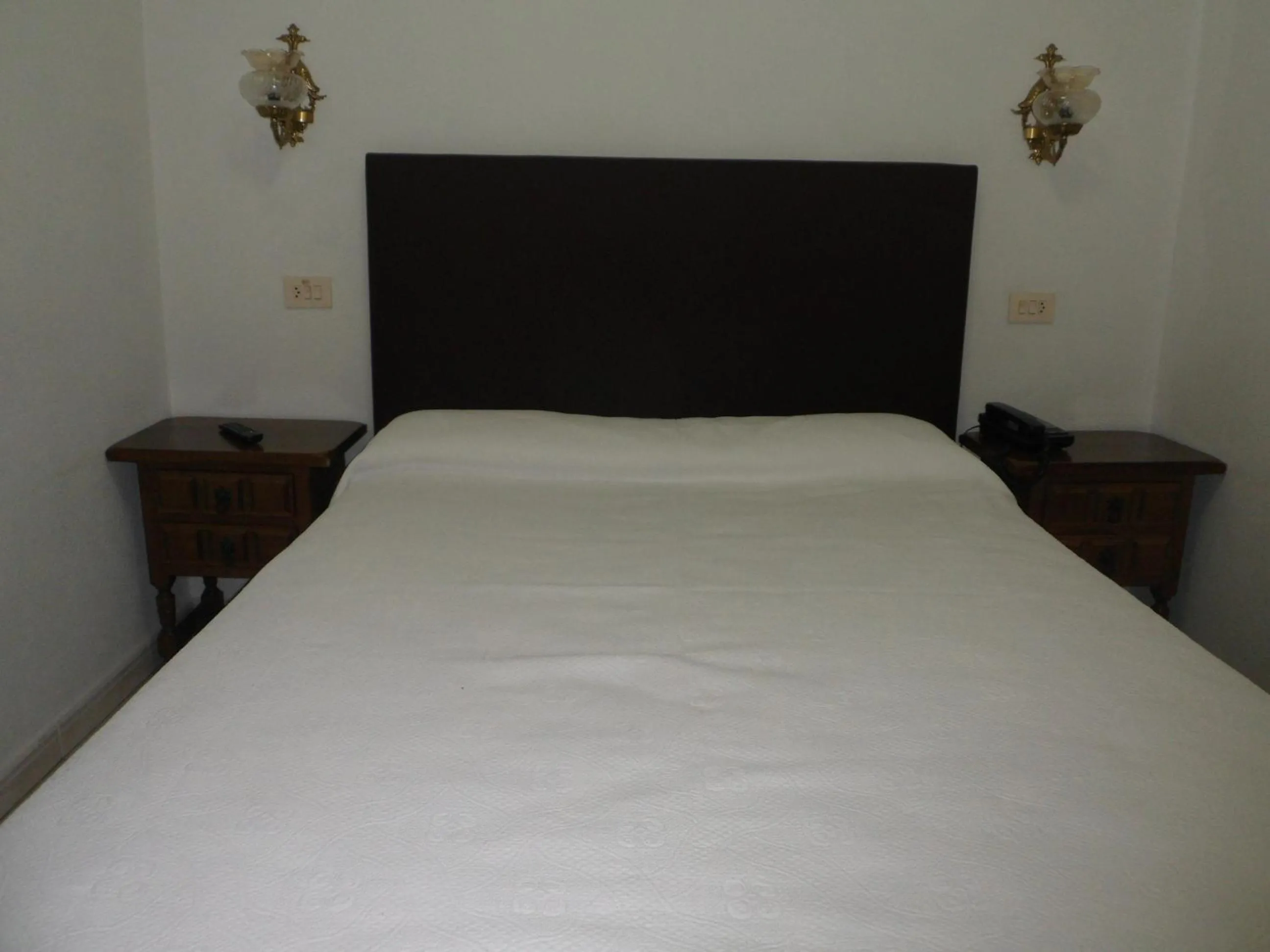 Bedroom, Bed in Hotel Conde