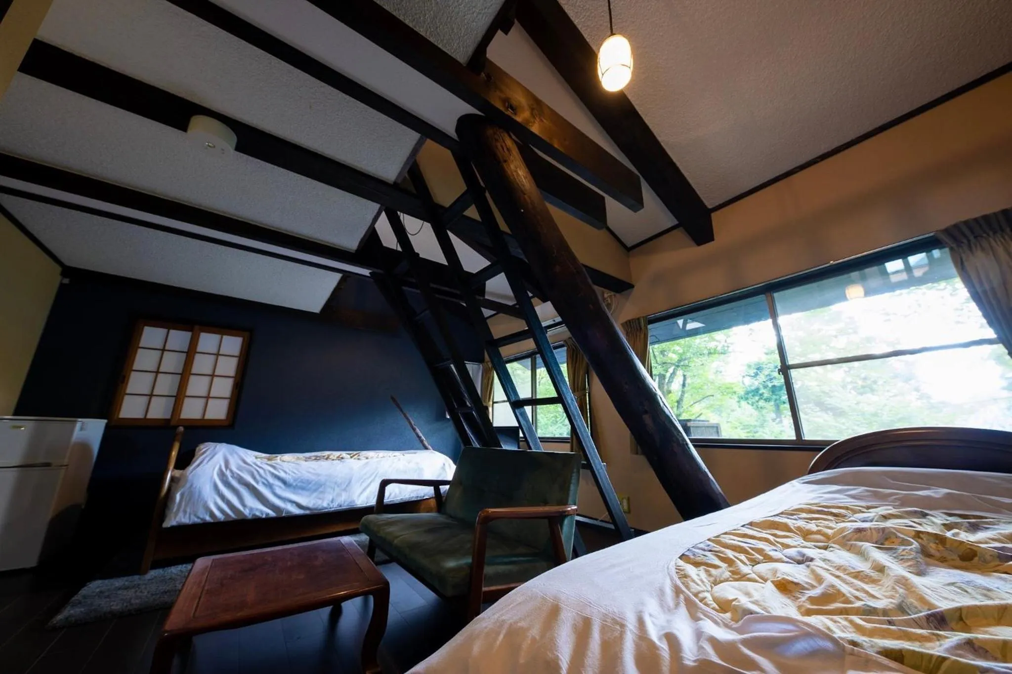 Bed in Taisho Yufu no Hana