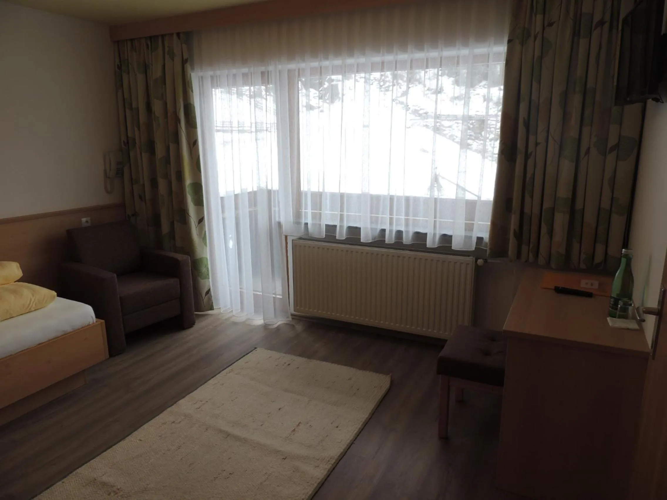 Bedroom, Bed in Pension Winnebach