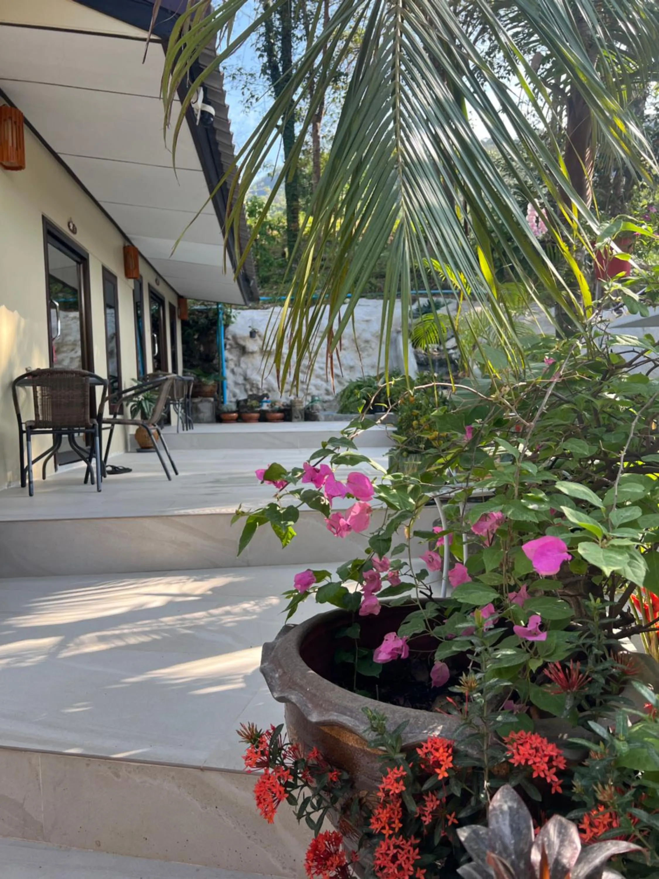 Swimming pool in Baan Ton Rak Boutique Resort