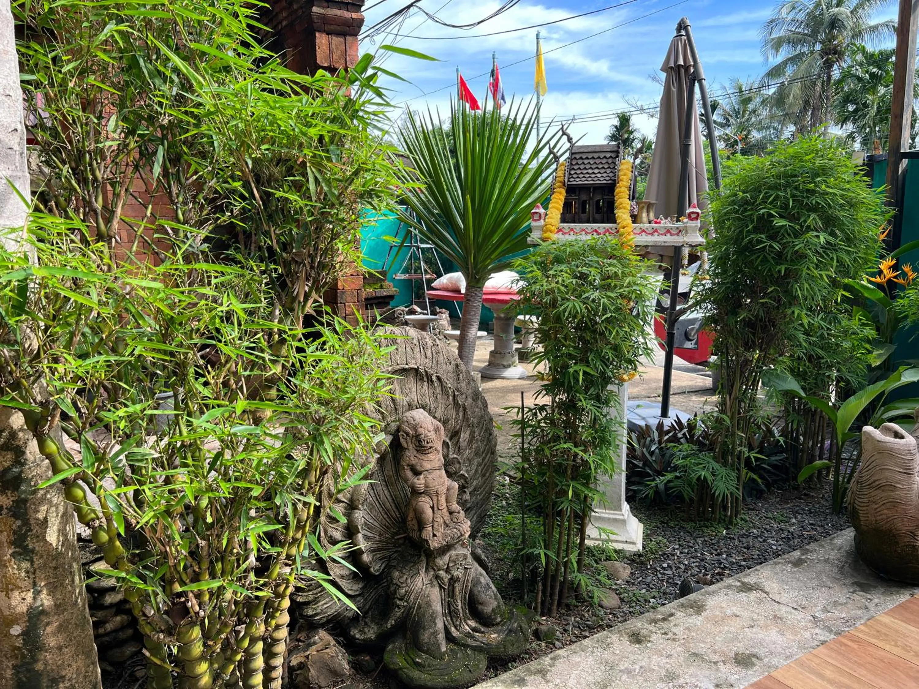 Garden in Baan Ton Rak Boutique Resort