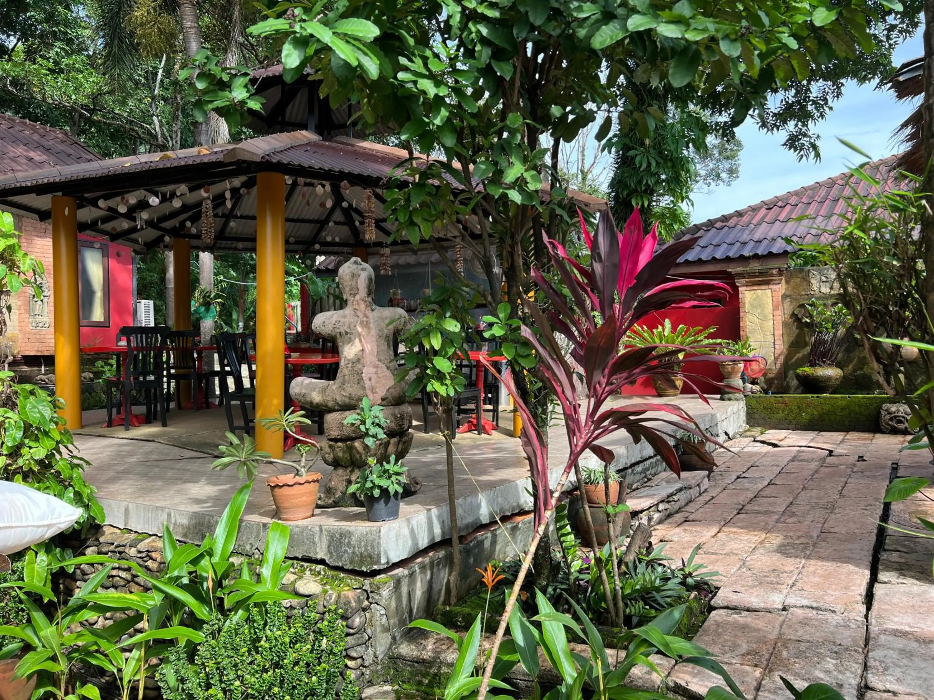 Garden in Baan Ton Rak Boutique Resort