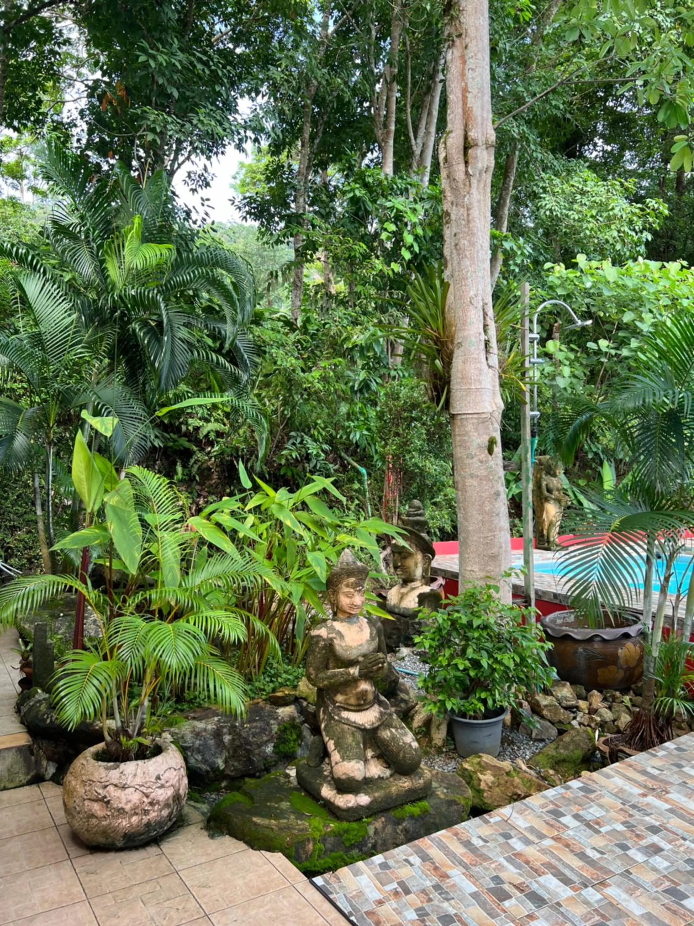 Spring in Baan Ton Rak Boutique Resort