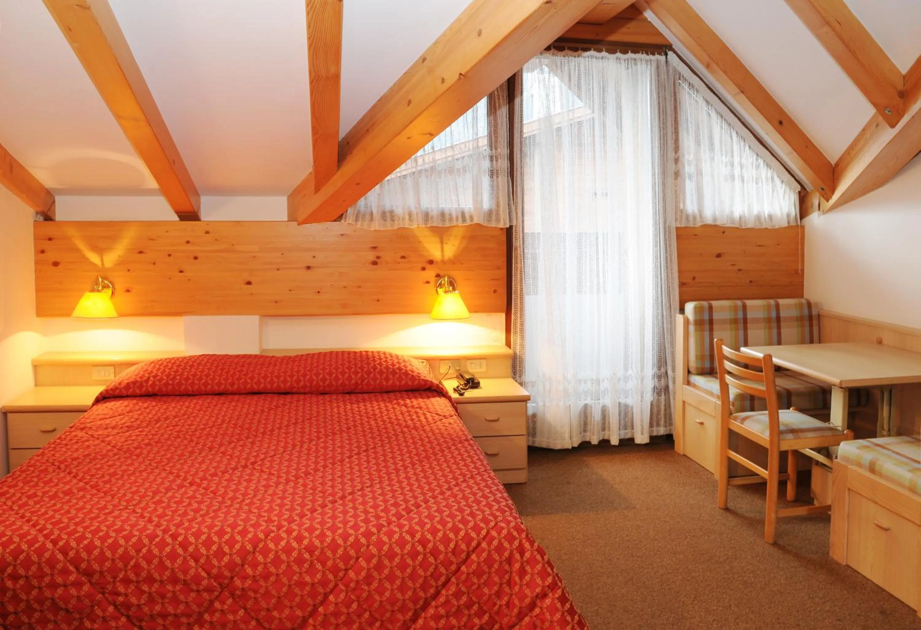 Bed in Hotel La Soldanella