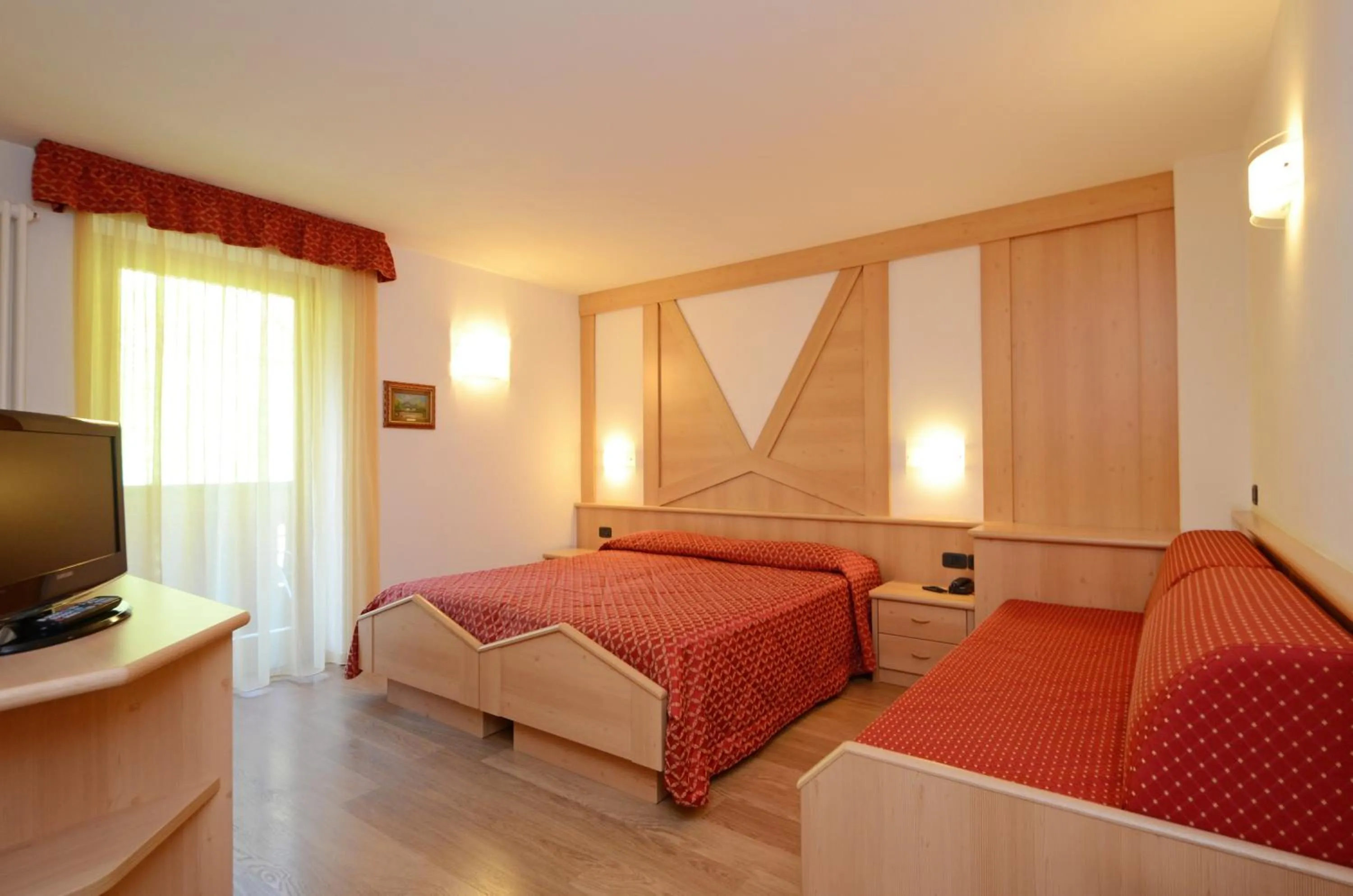 Bed in Hotel La Soldanella