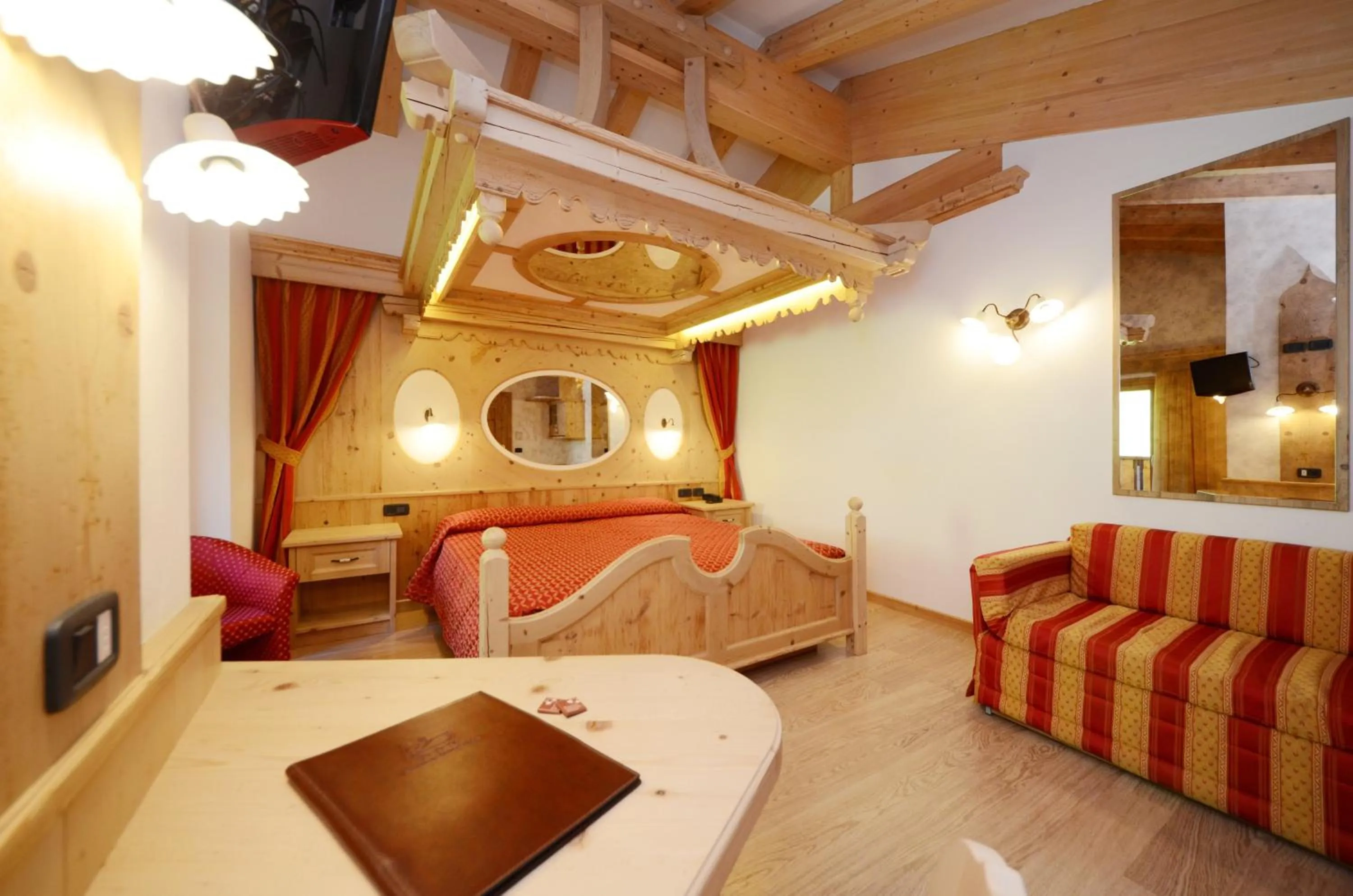 Bed in Hotel La Soldanella