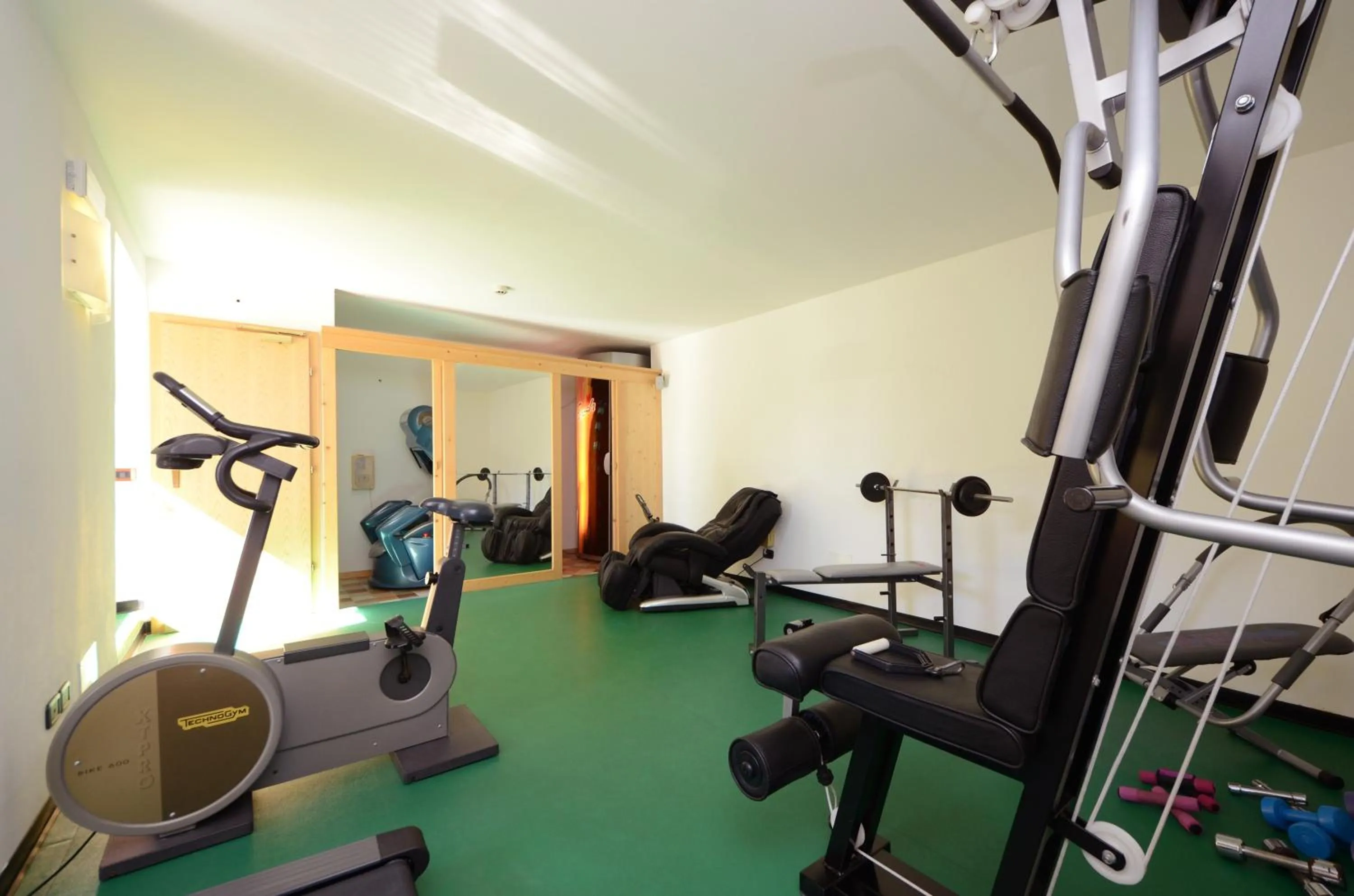 Swimming pool in Hotel La Soldanella